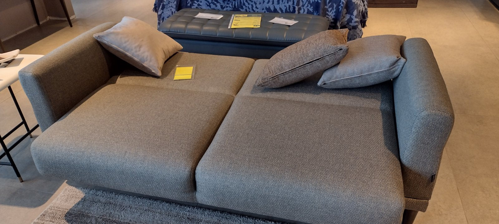 Двуместен диван Loreto - Специална цена