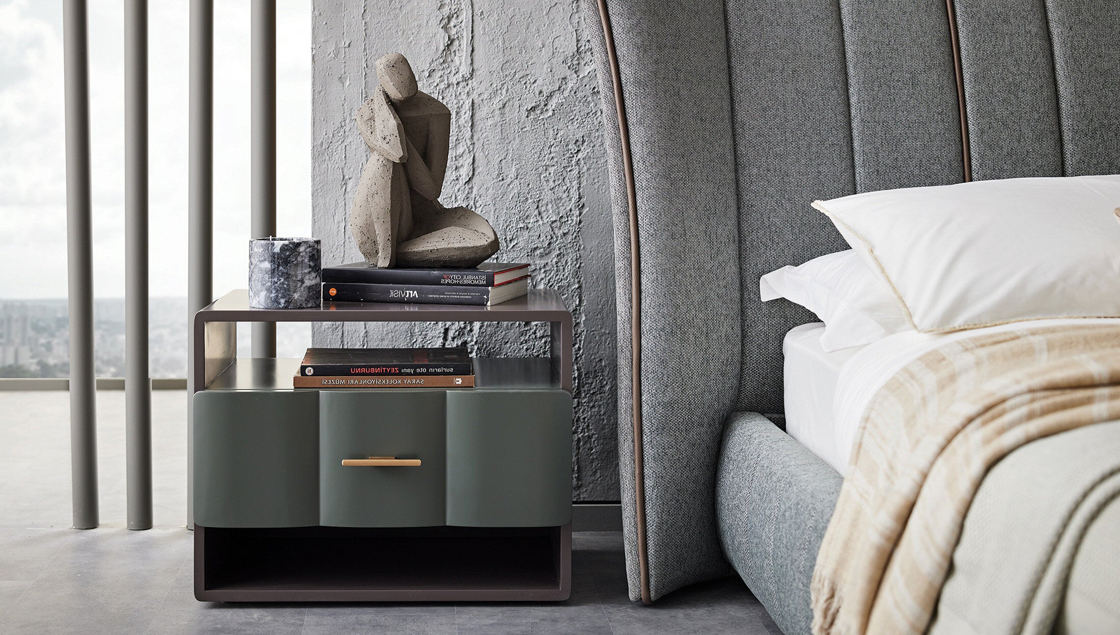 Нощно шкафче «Cache» + чекмедже и рафт, размер 61х49х45см