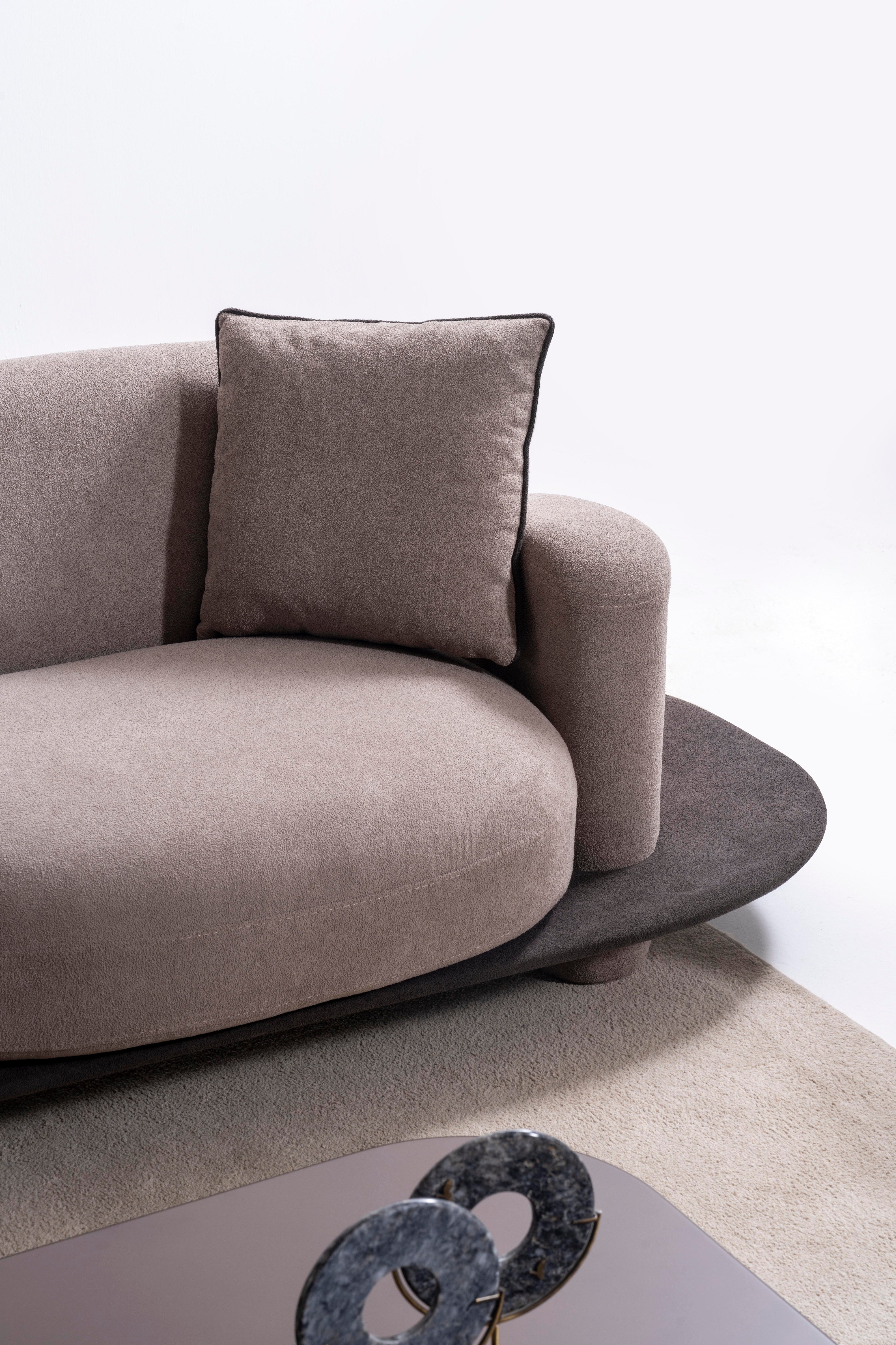 Триместен диван «Bonbon» + декоративни възглавници, ширина 345см