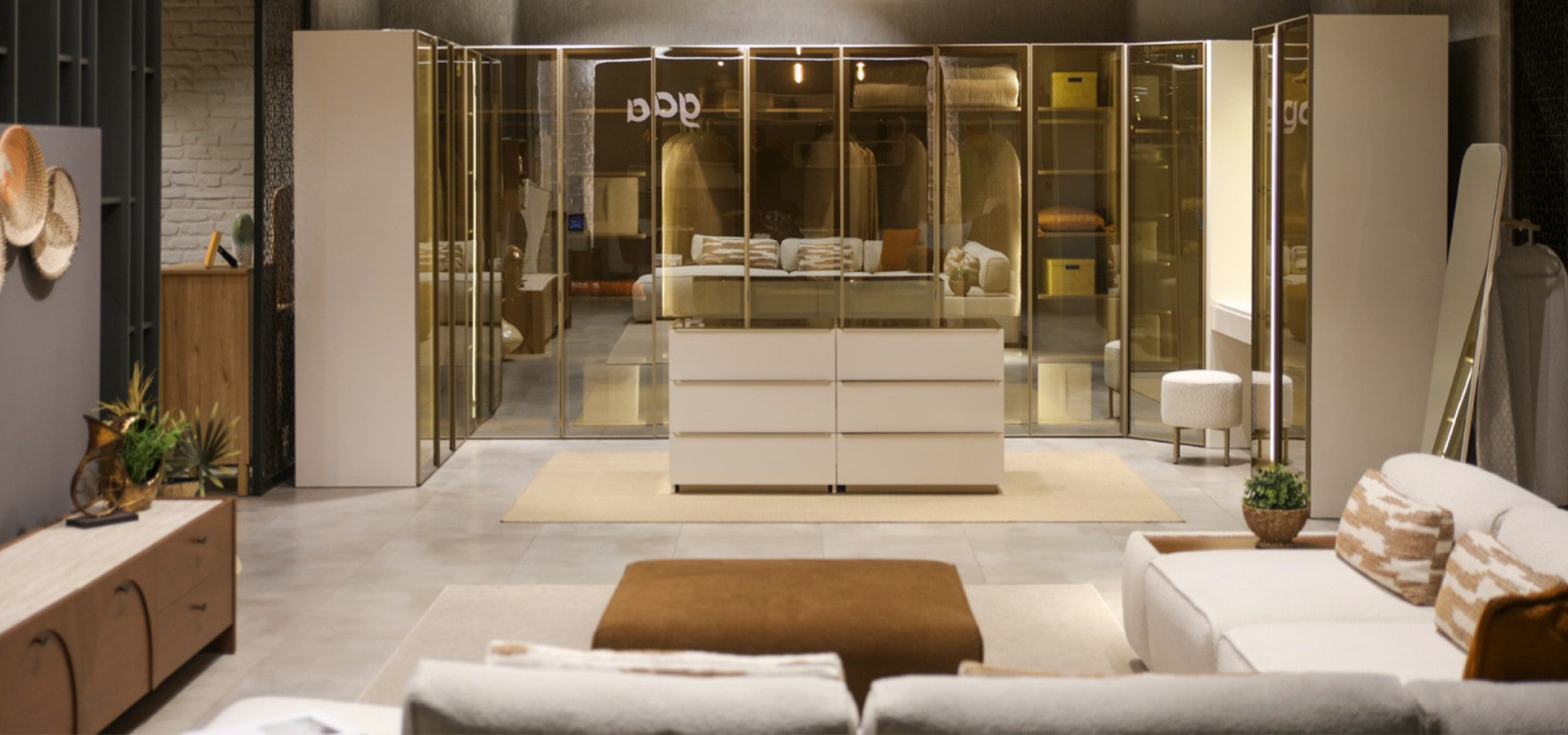 Гардероб «Noble» + стъклени врати и LED осветление, с чекмеджета, ширина 209см