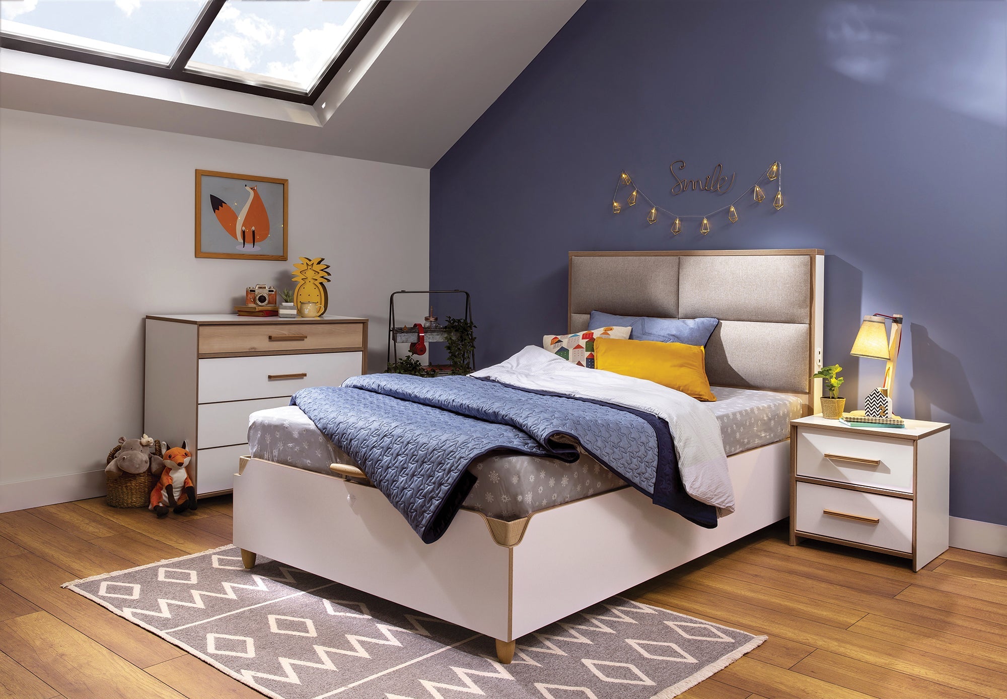 Скрин «Modera» с четири чекмеджета, размер 95х82х45см