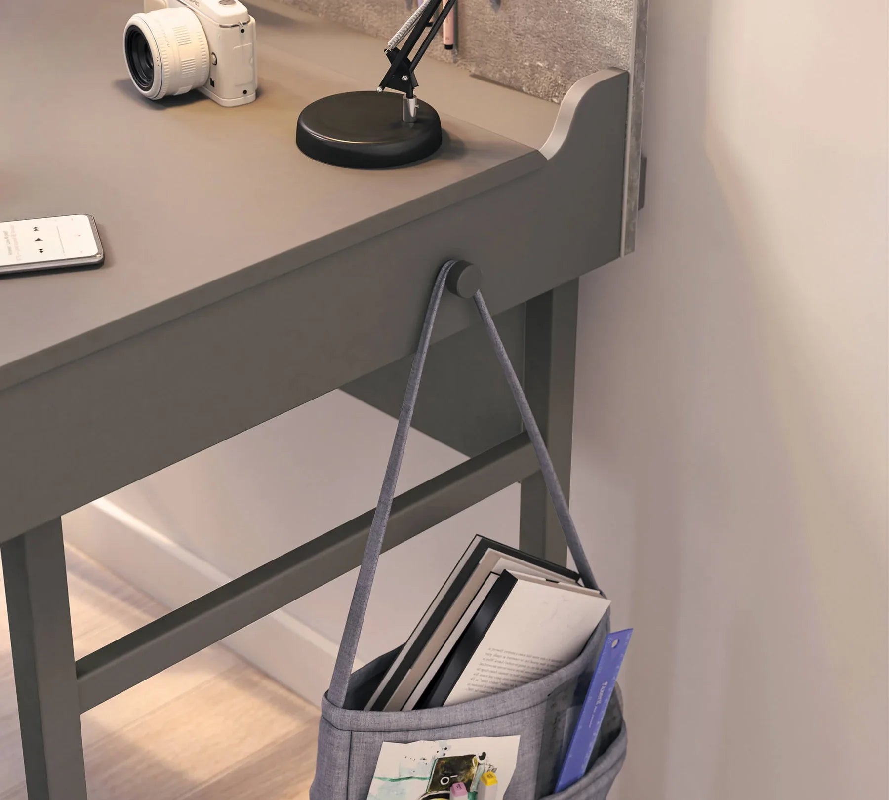 Бюро «Space Gray» с USB зарядна станция, размер 128x96x61