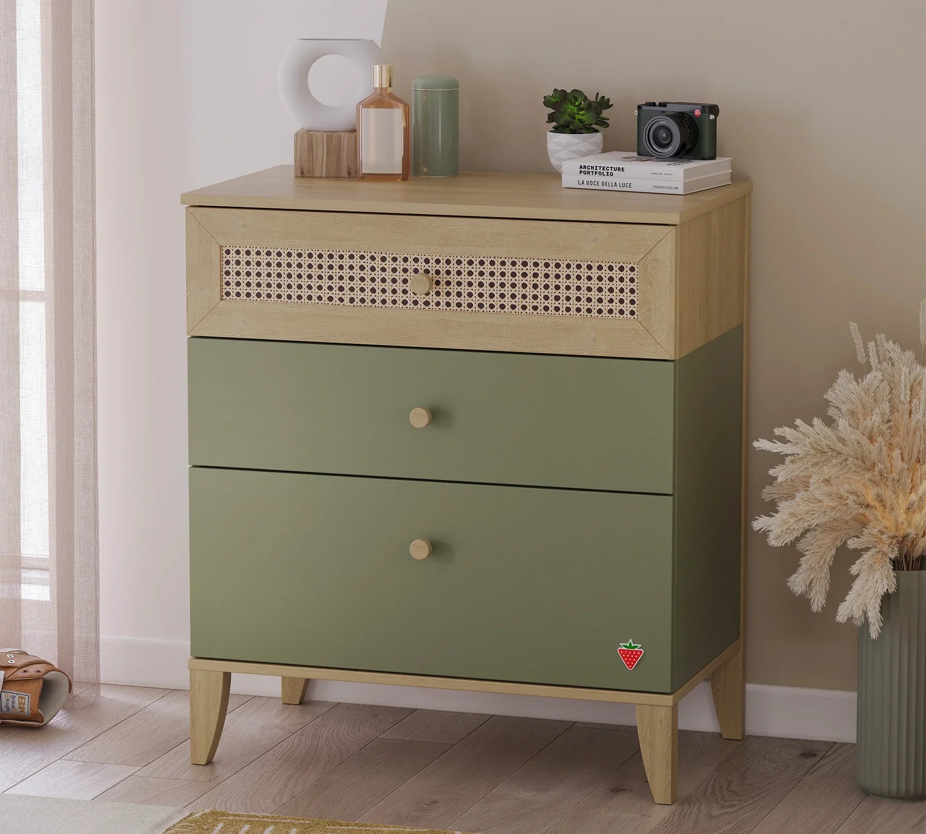 Скрин «Loof» с три чекмеджета, размер 75х85х42см