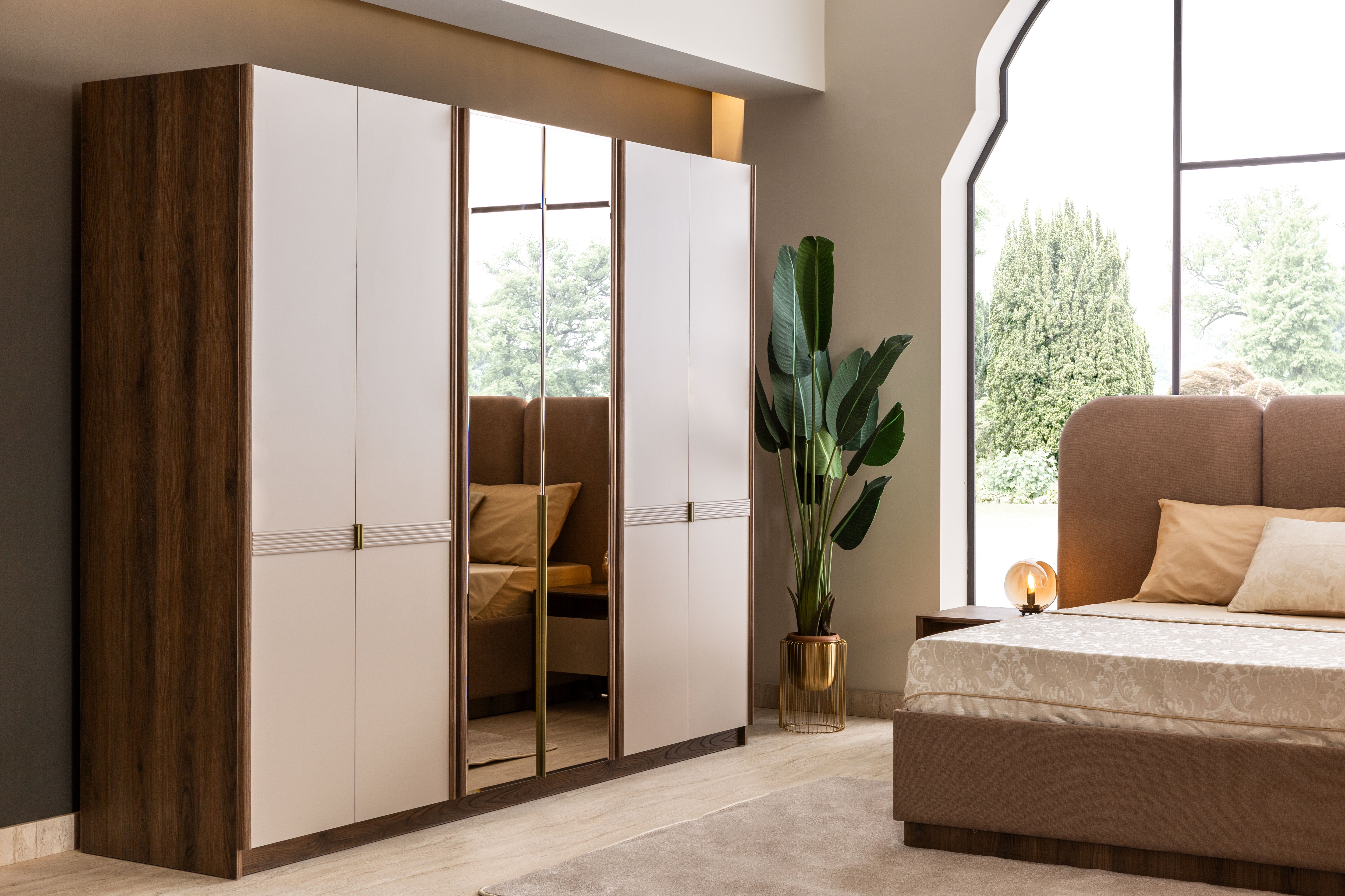 Шесткрилен гардероб «Tilsim» с огледална врата, ширина 264см