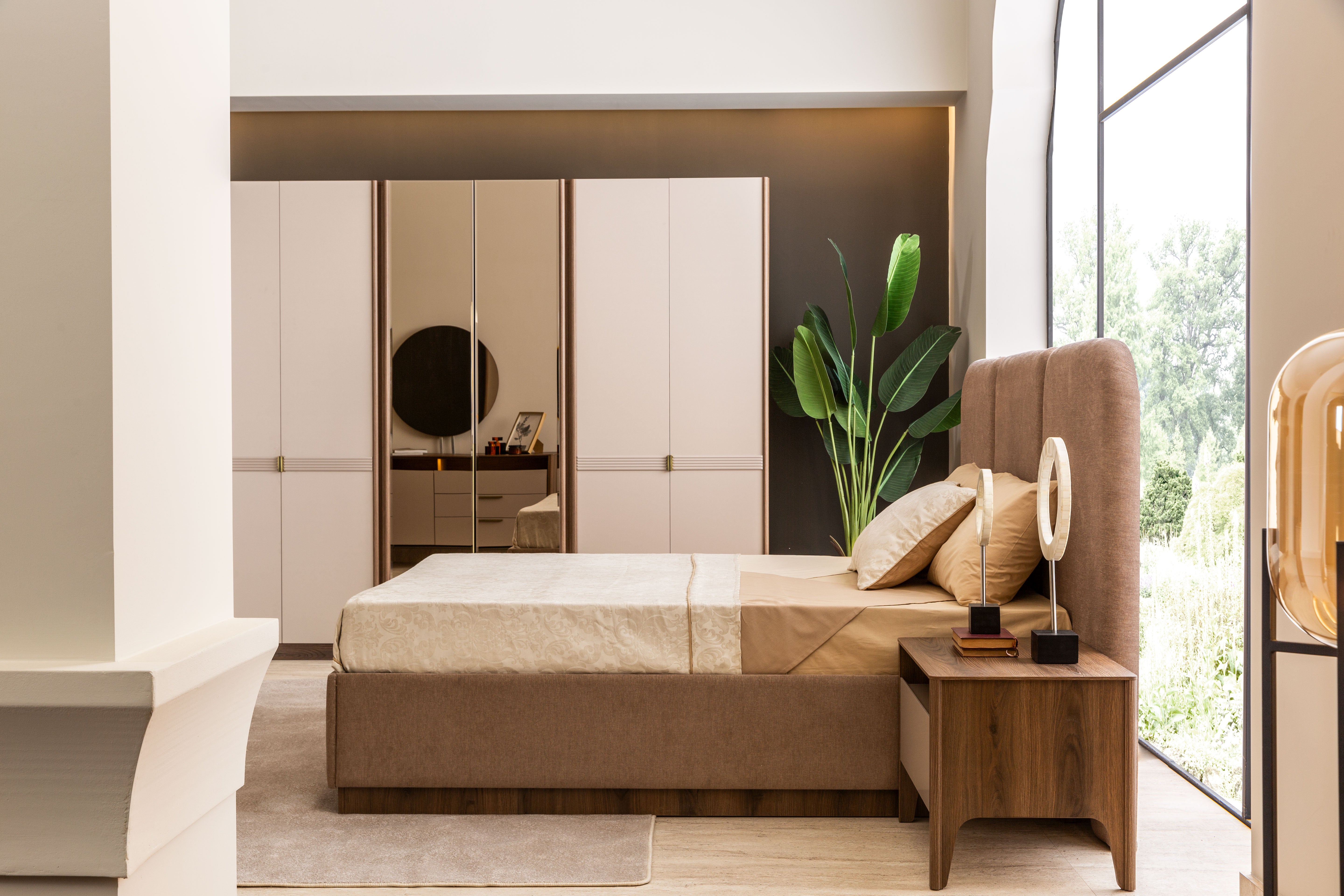 Тапицирано легло «Tilsim» с място за съхранение, повдигащ механизъм