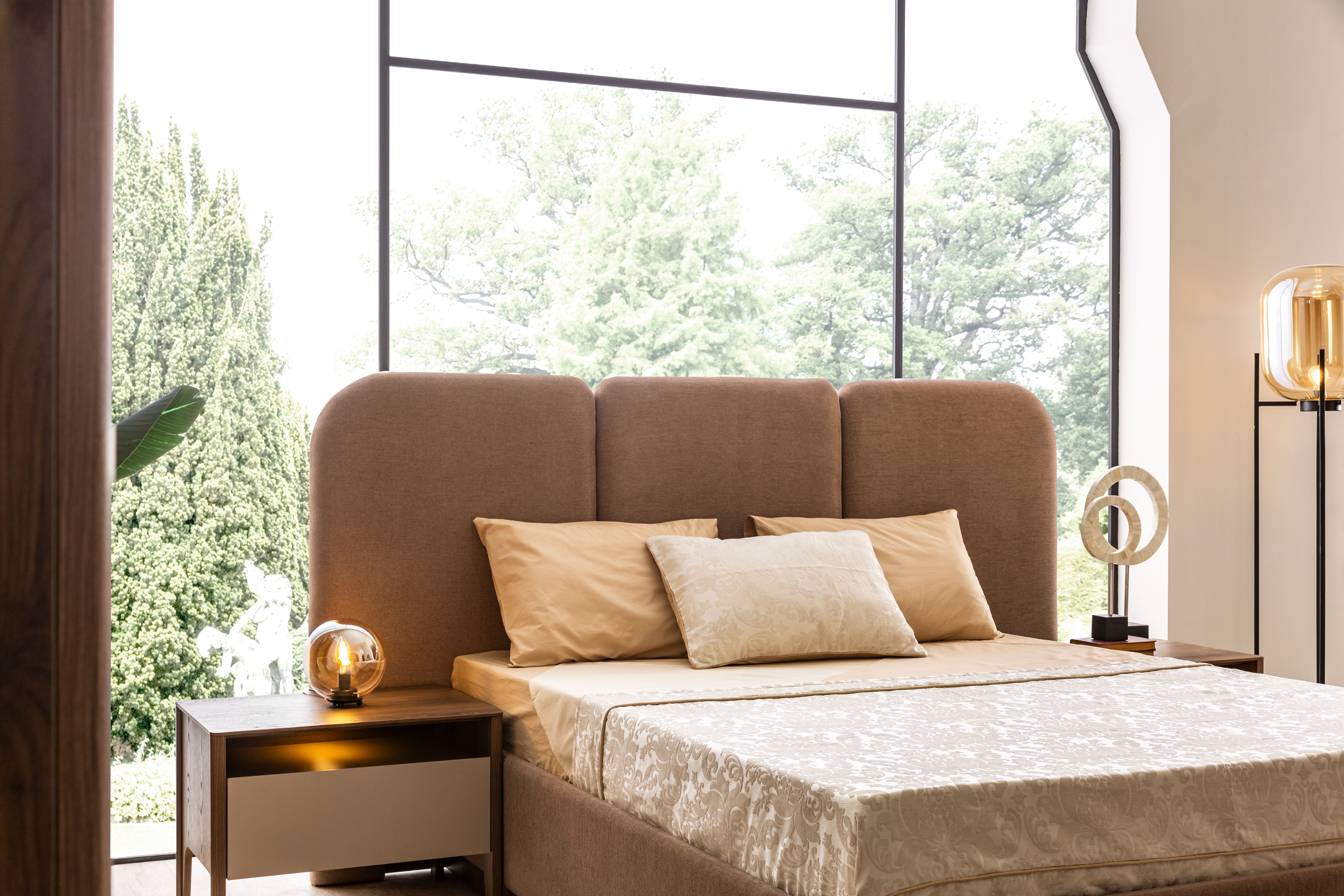 Тапицирано легло «Tilsim» с място за съхранение, повдигащ механизъм