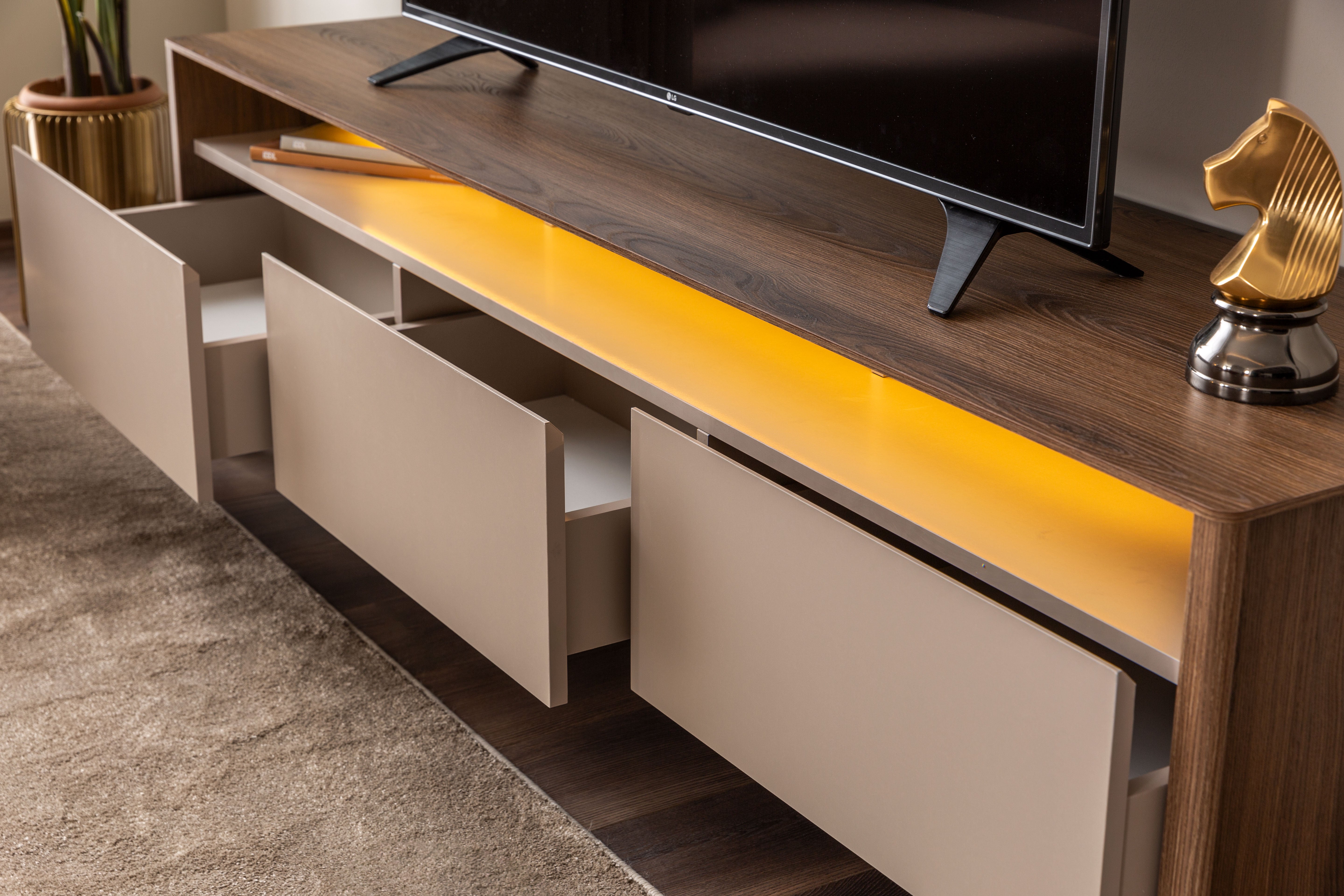 ТВ шкаф «Tilsim» с размер 190х55х48см