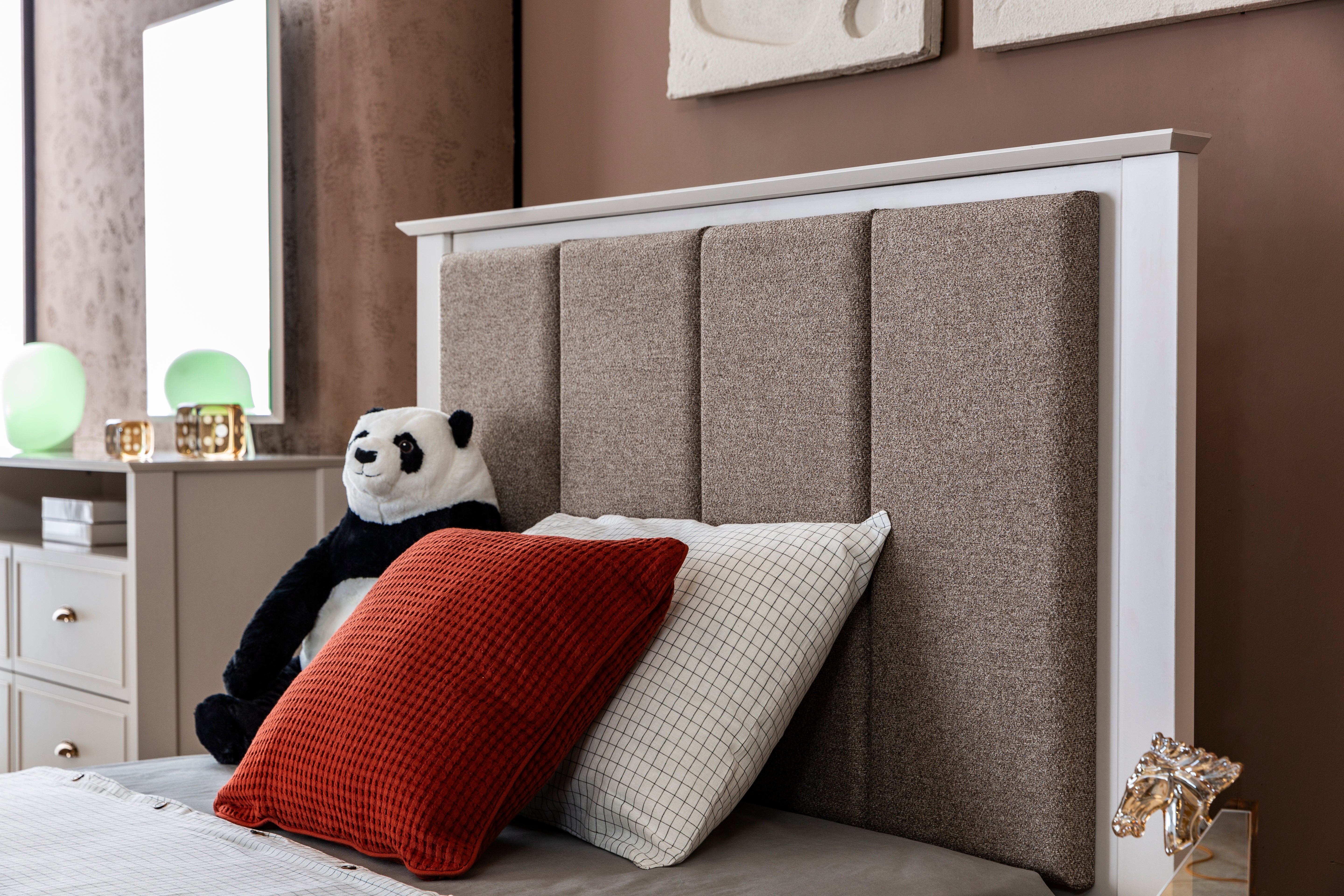 Тапицирано легло «Alacati» с място за съхранение, повдигащ механизъм