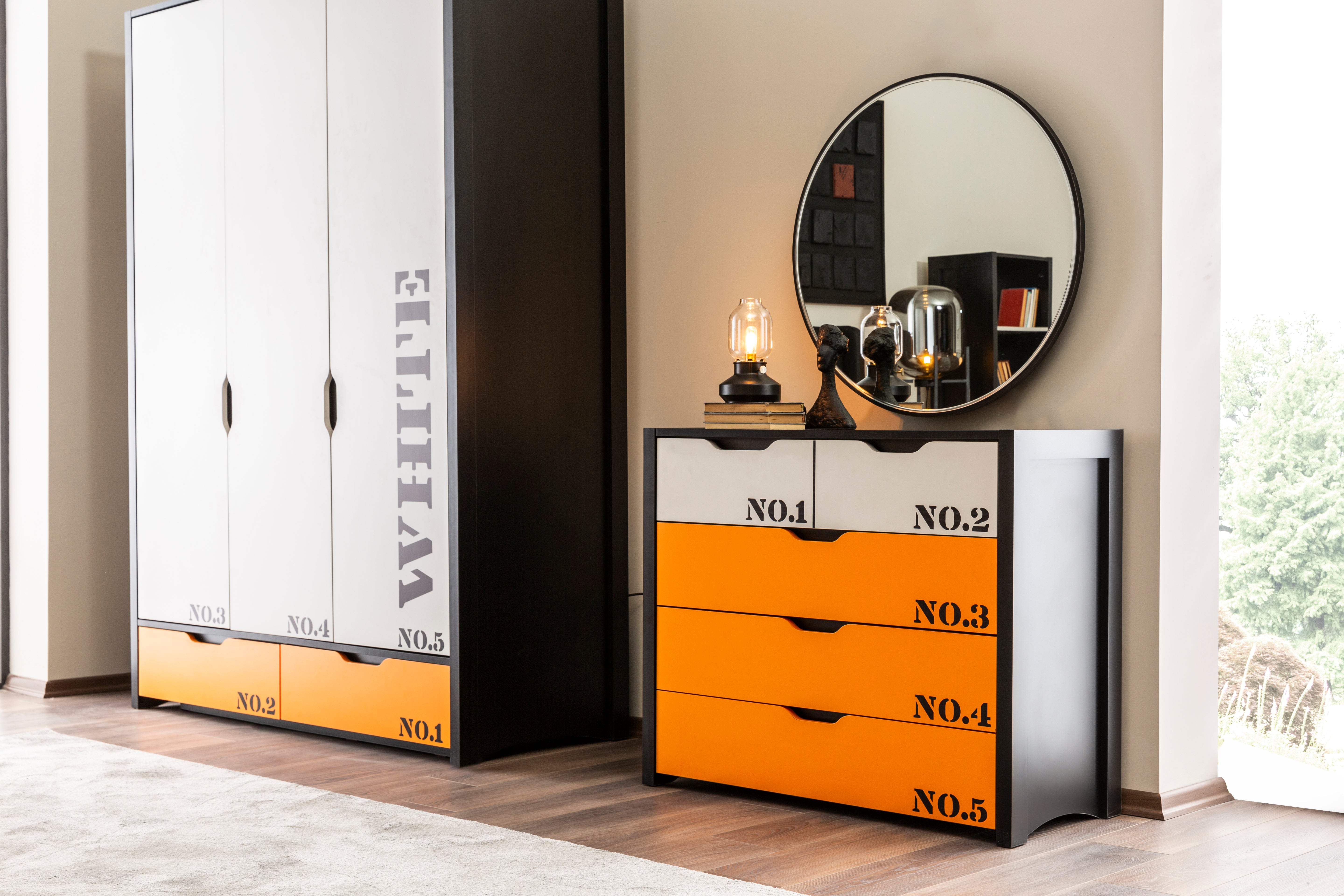 Скрин «Belen Teen» с пет чекмеджета, размер 100х84х45см