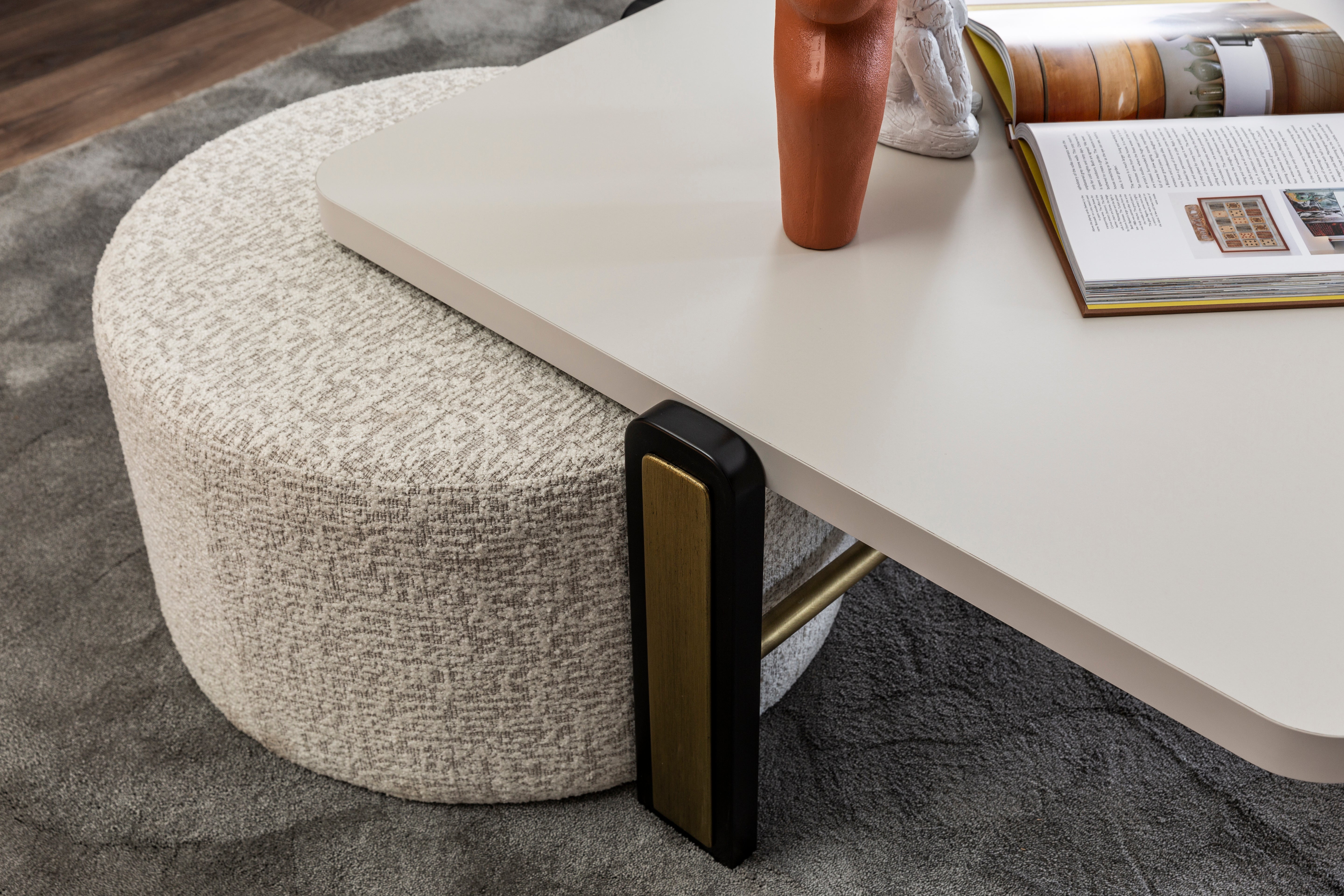 Холна маса «Bergama» + табуретка