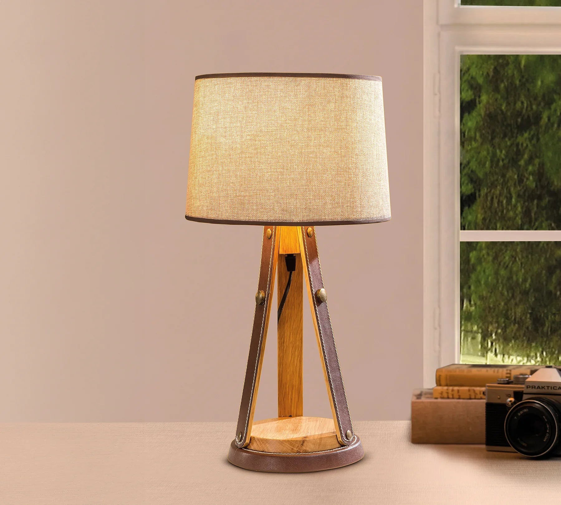 Настолна лампа «Elegans»