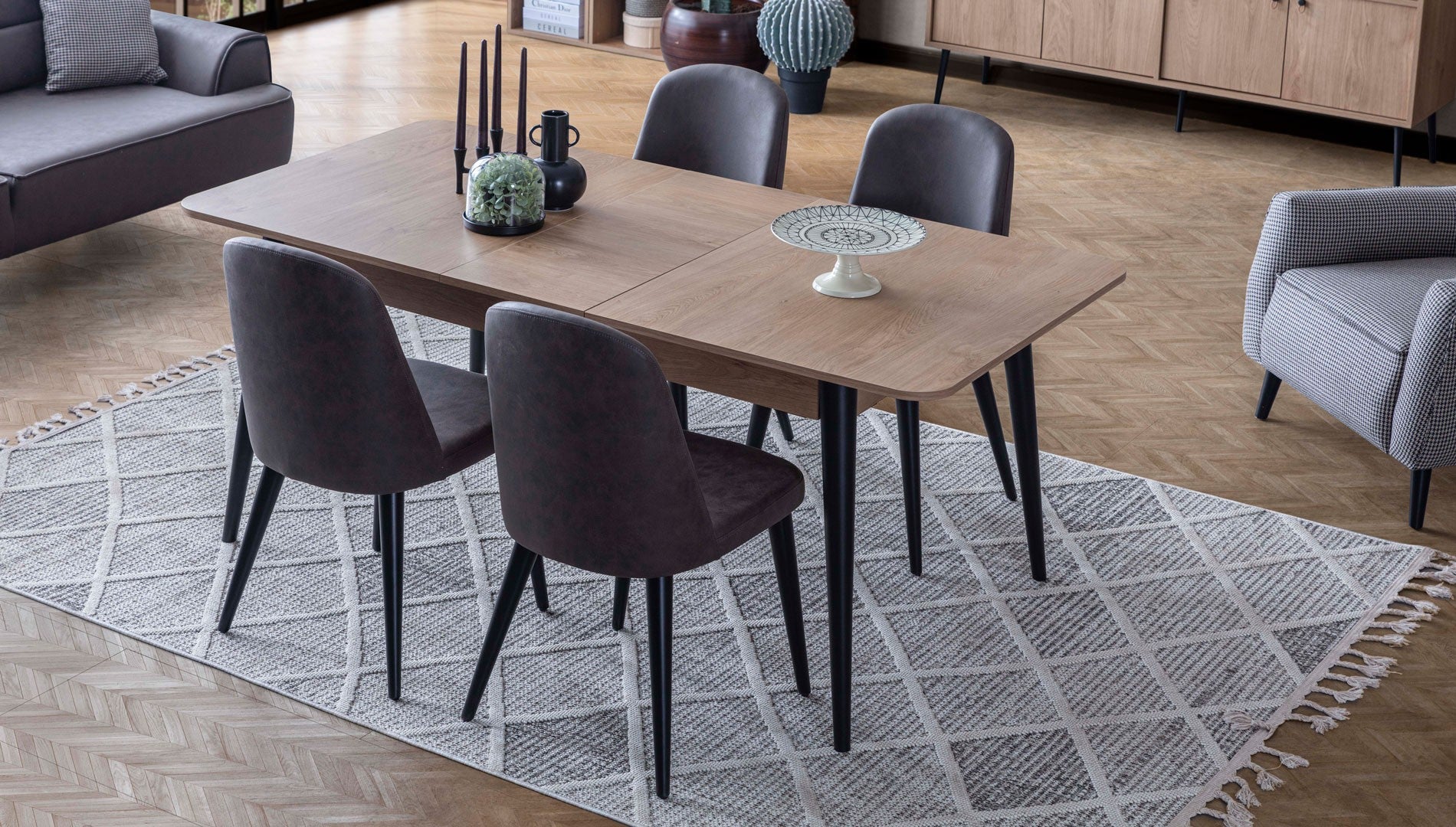 Трапезен стол «Plus» с тапицерия