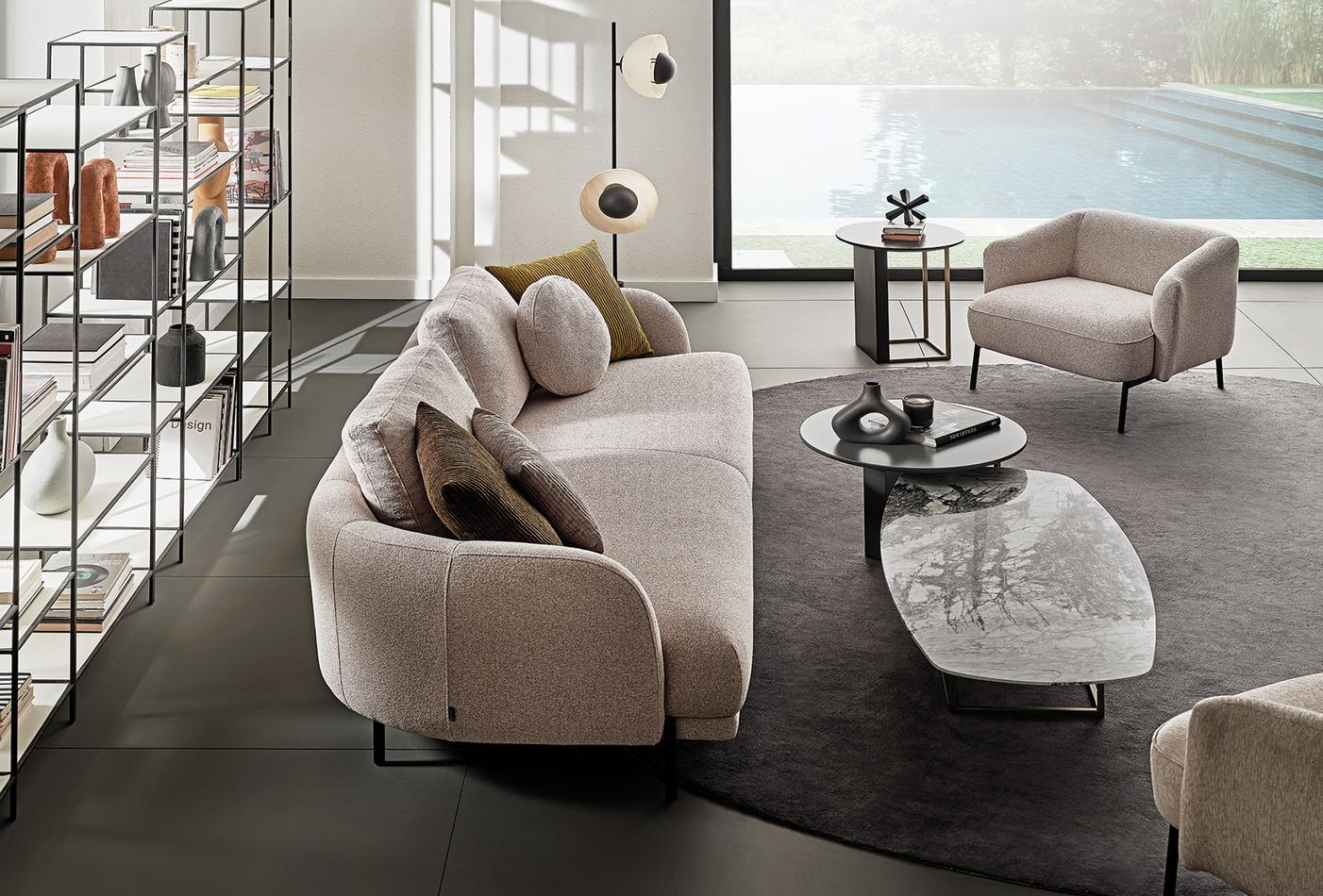 Триместен диван «Seoul» + декоративни възглавници, ширина 246см