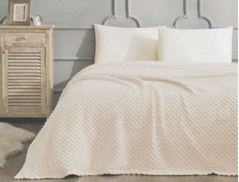 Oдеяло «Tomurcuk Bej»