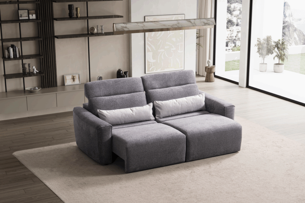 Триместен разтегателен диван - легло «Roma» + 2 декоративни възглавници, ширина 234см