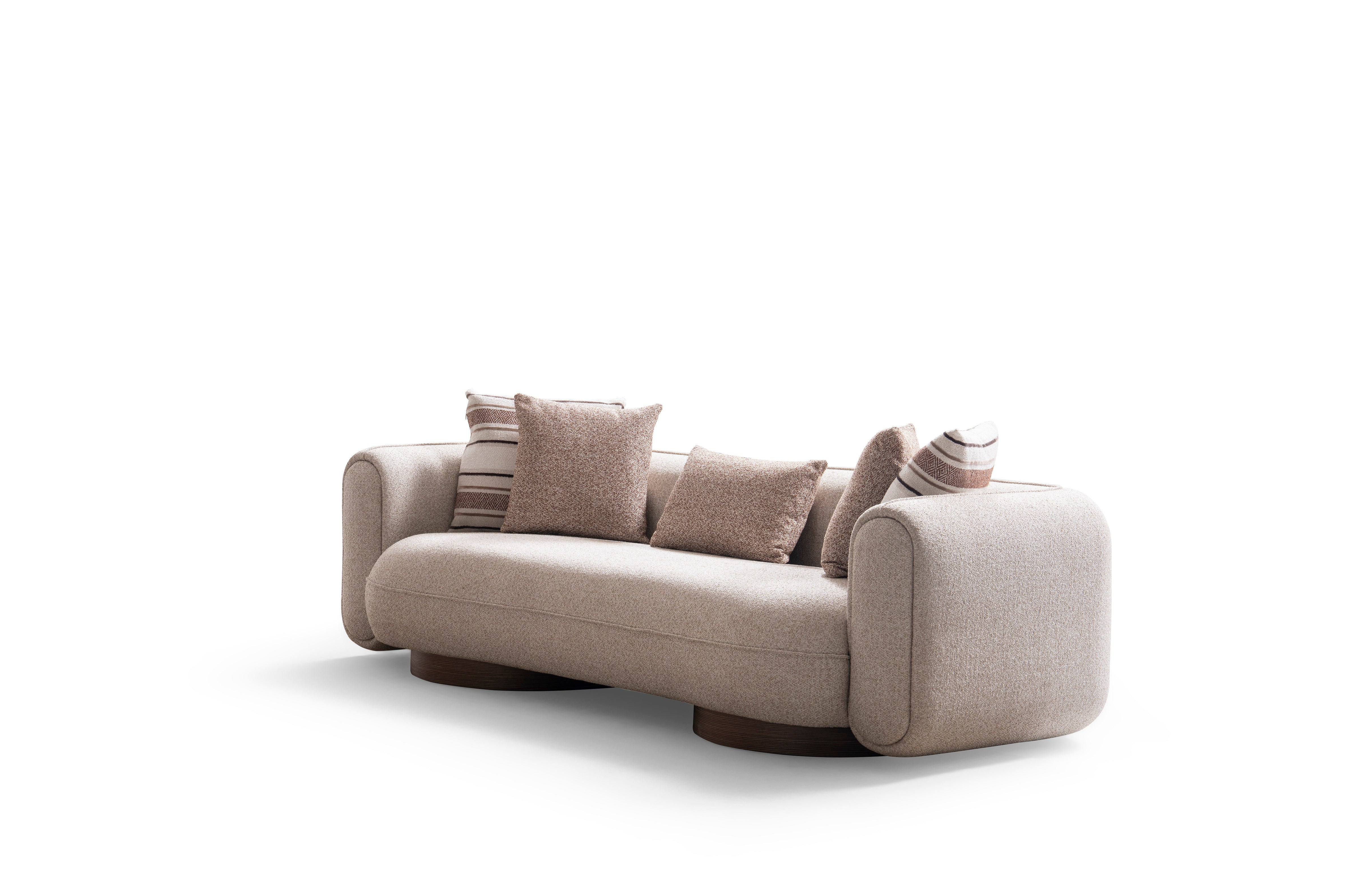 Триместен диван Bentley