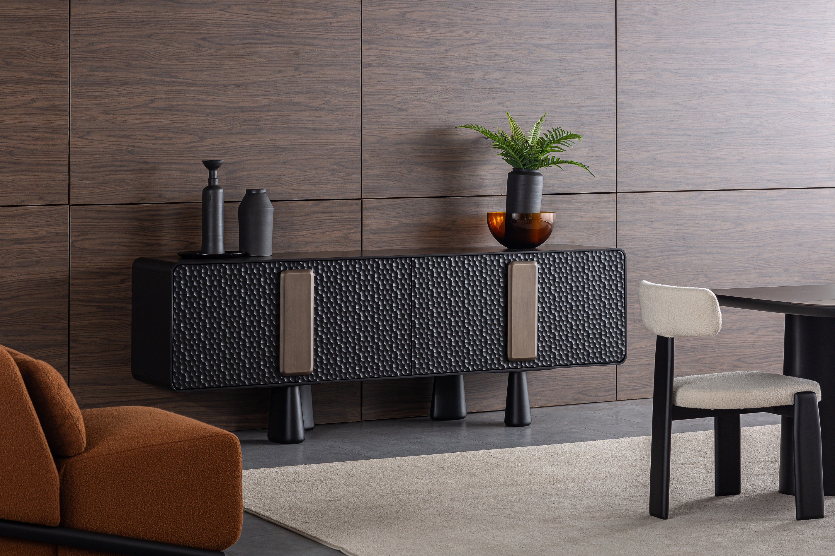 Бюфет «Klein» с естествен фурнир, размер 225х81х50см