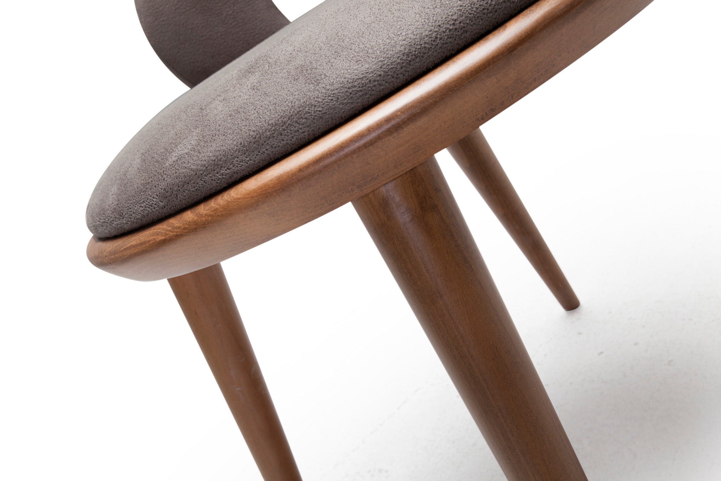 Трапезен стол «Toni» с тапицерия, 100+ вида дамаски