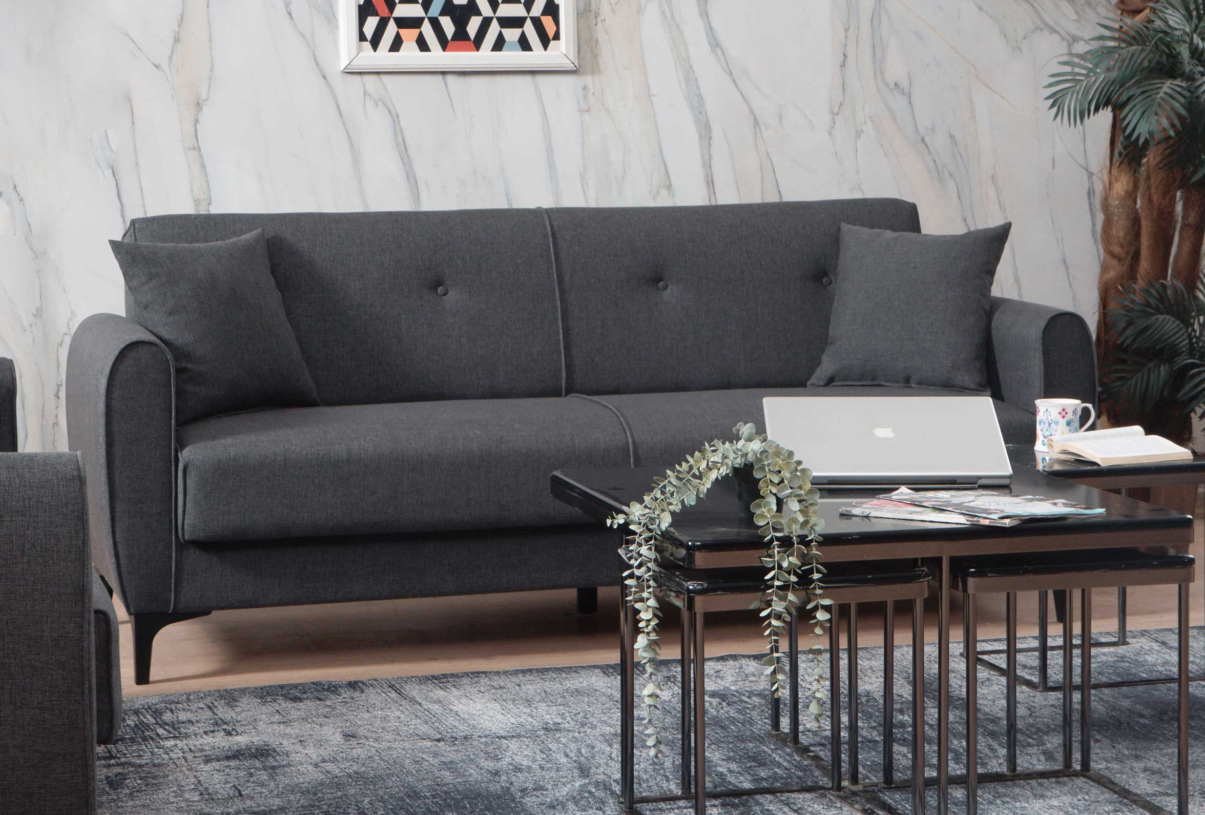 Триместен разтегателен диван «Leo» + 2 декоративни възглавници, ширина 210см