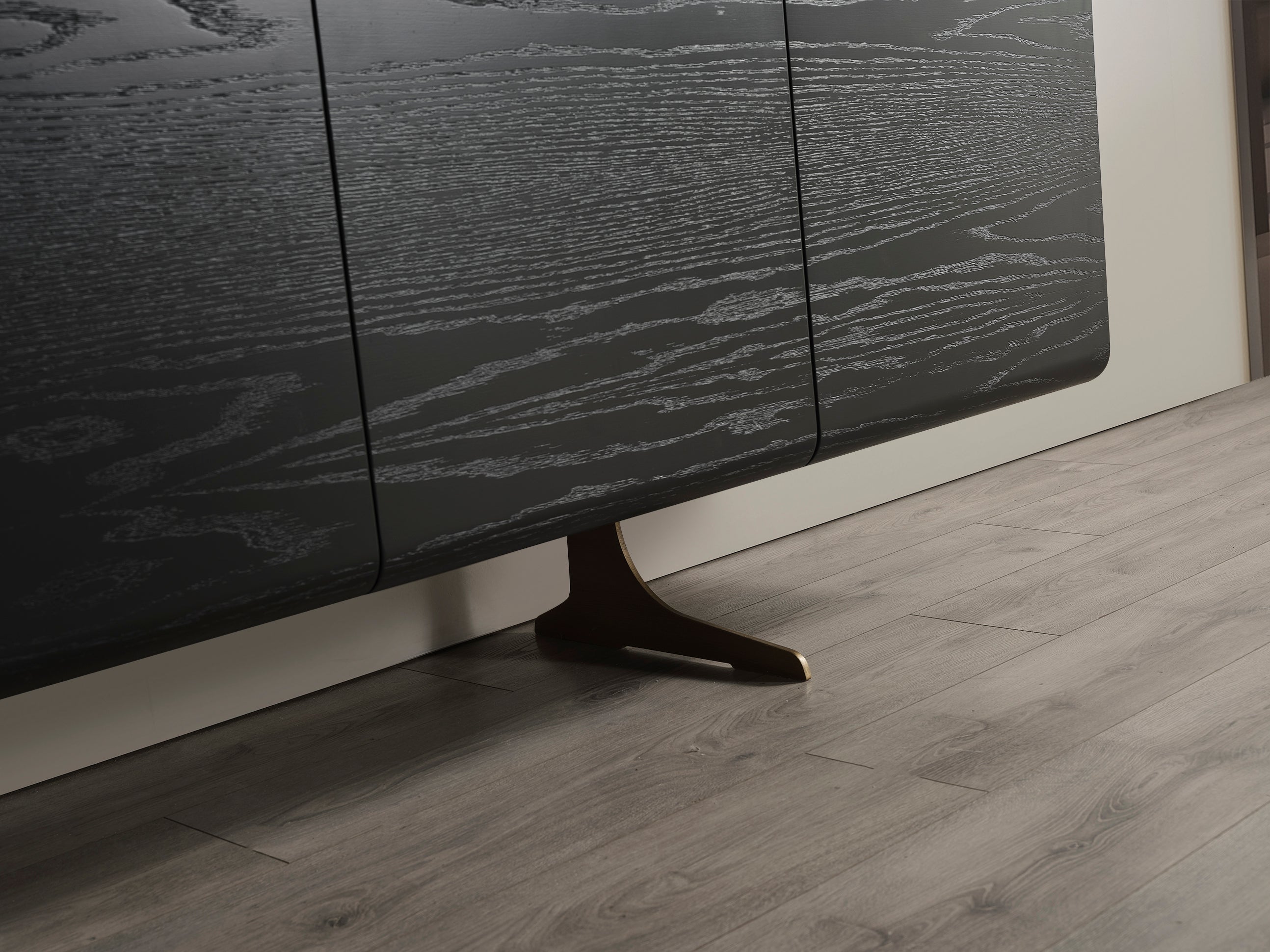 Бюфет «MK 42» с естествен фурнир, размер 208х82х48см