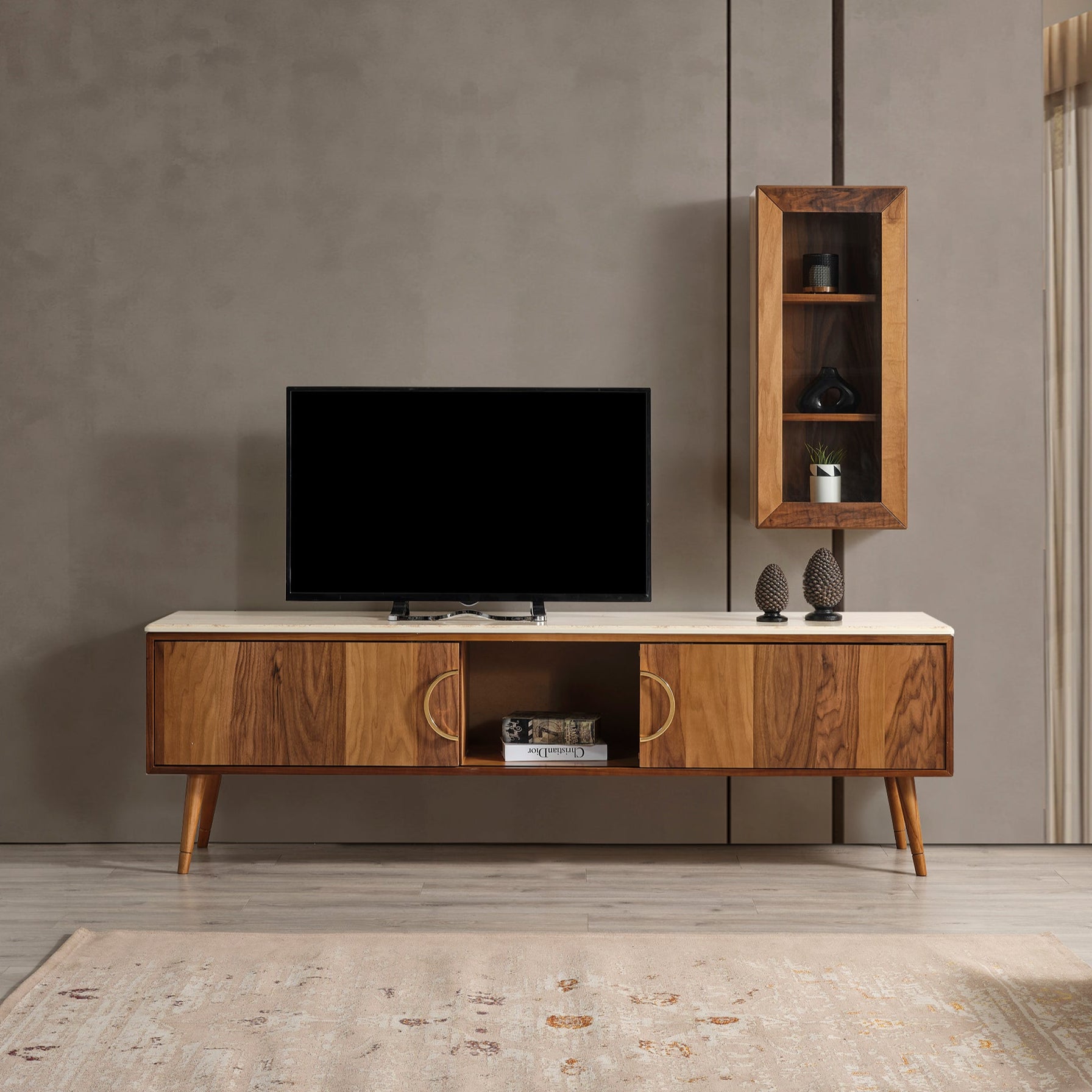 ТВ секция MTV 76