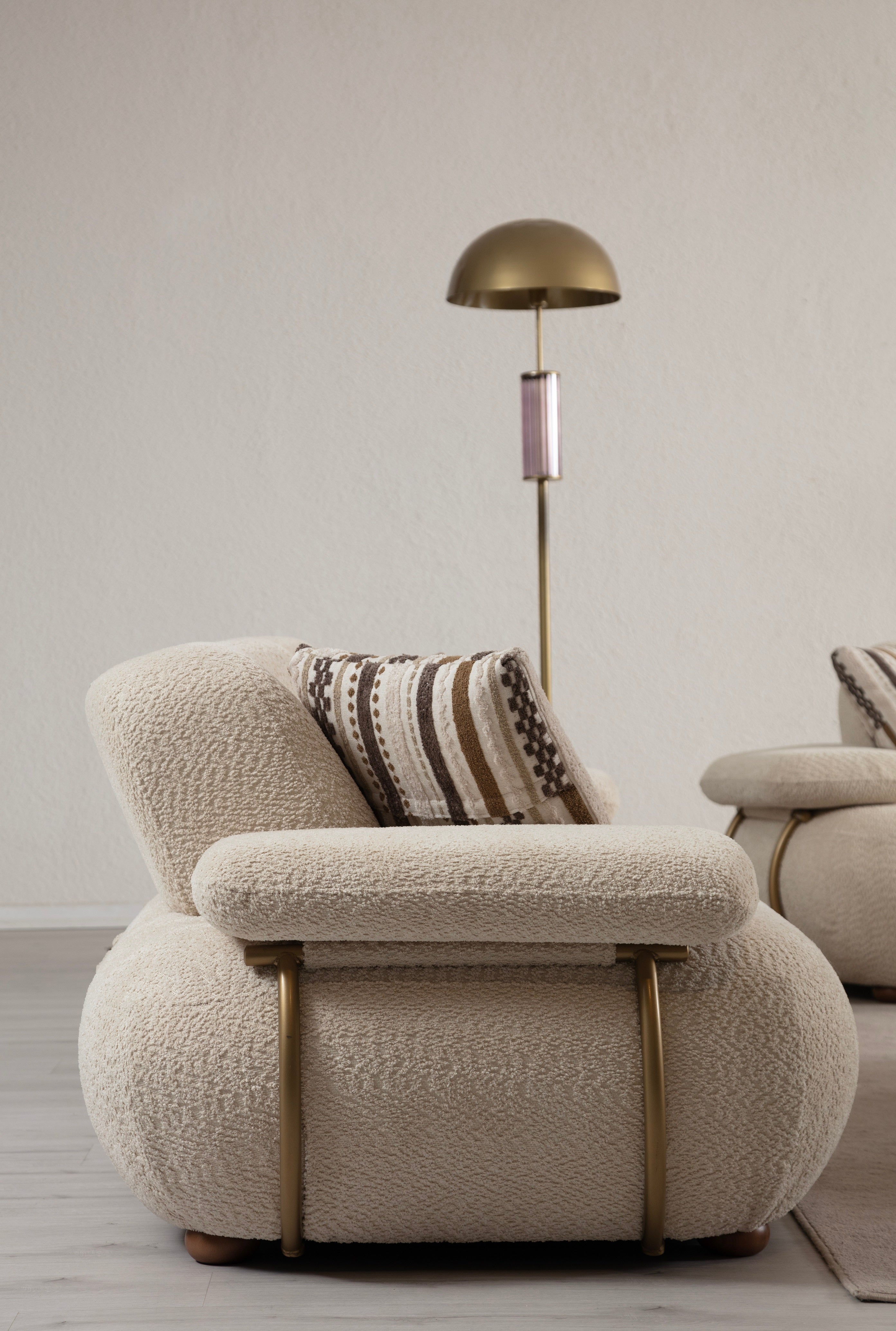 Триместен диван Madrid