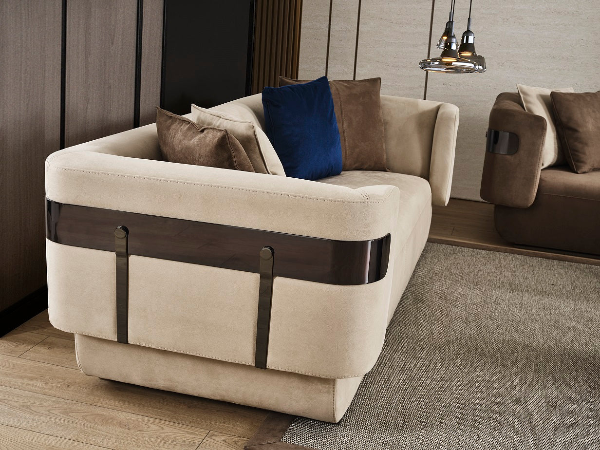 Триместен диван «Reina» + 4 декоративни възглавници, ширина 240см