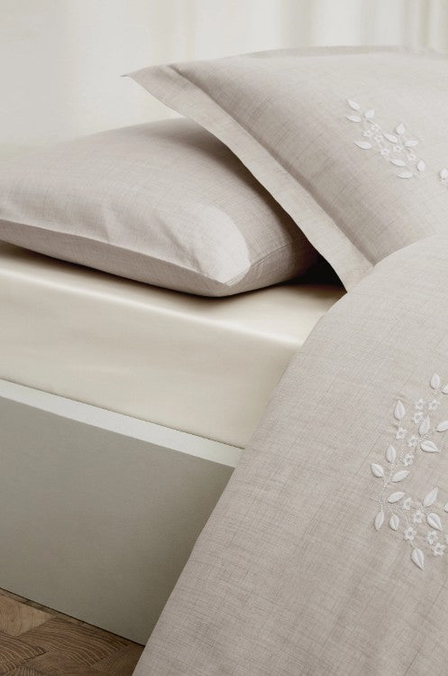 Двоен спален комплект «Daniela» - 6 части, памучен сатен, с бродерия