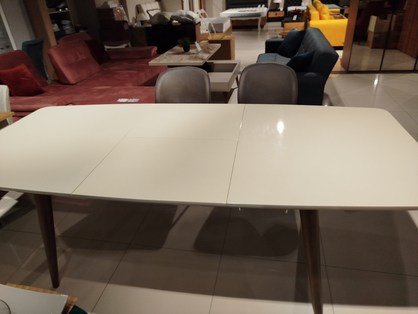 Трапеза разтегателна маса Parma - Аутлет