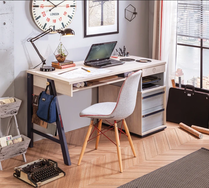 Бюро «Trio» с размер 141x76x64