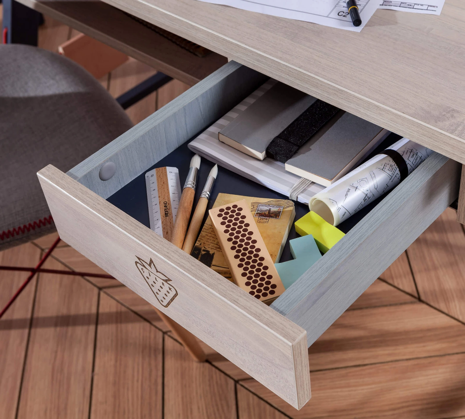 Бюро «Trio» с размер 114x76x64