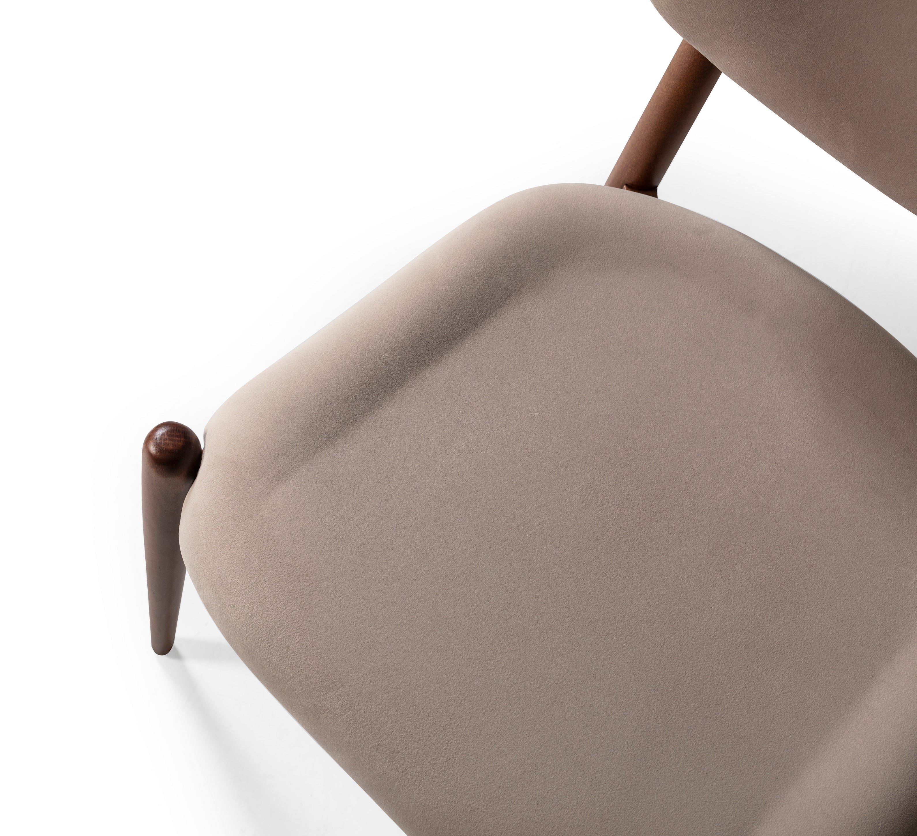 Трапезен стол «Berfu» с тапицерия, 100+ вида дамаски