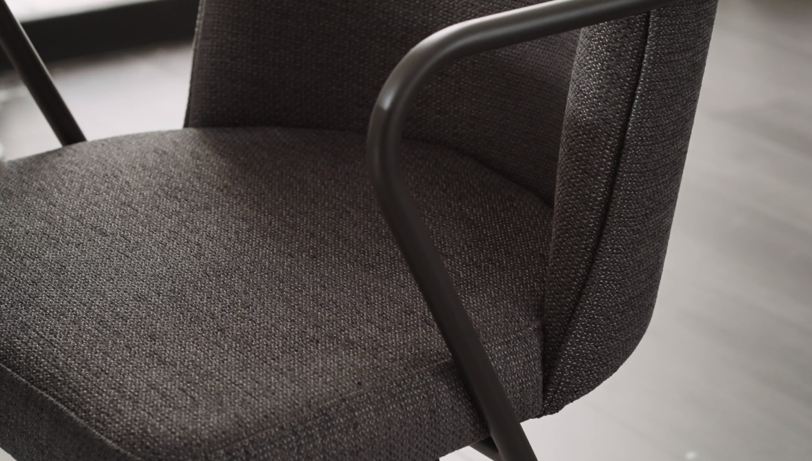 Трапезен стол «Berta Metal» с тапицерия