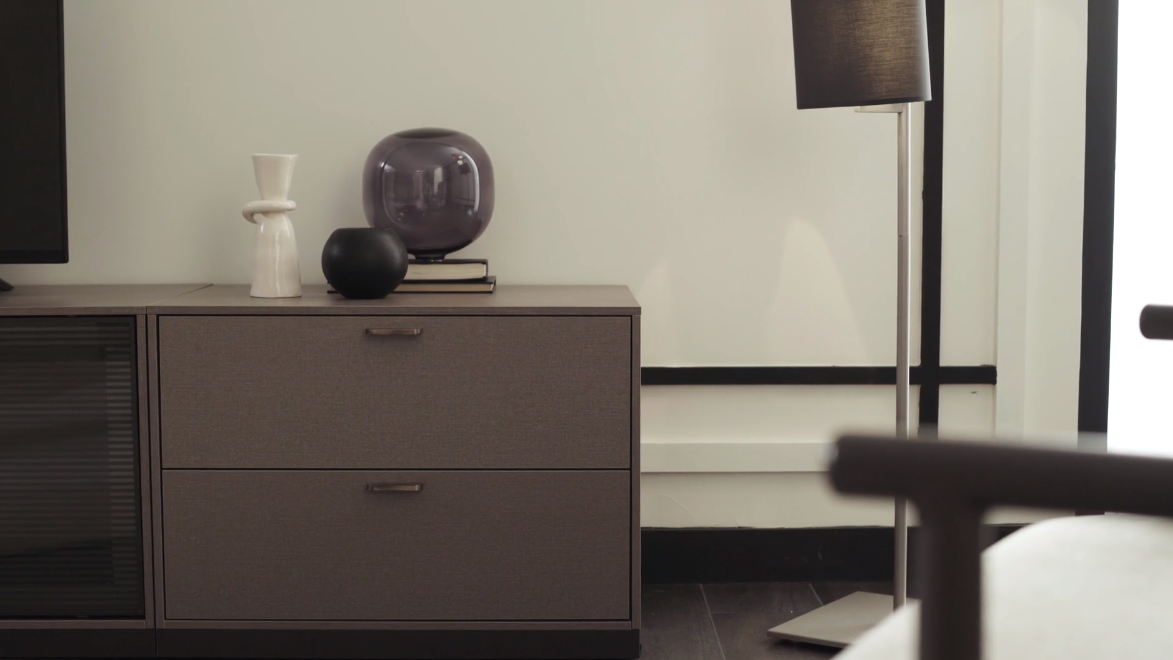 ТВ шкаф «Berta» с чекмеджета, с размер 70х52х50см