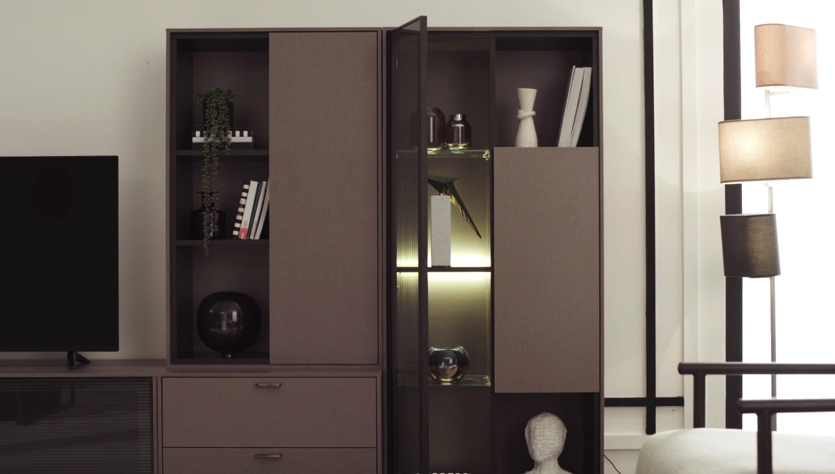 ТВ етажерка за стена «Berta» с размер 70х111х35см