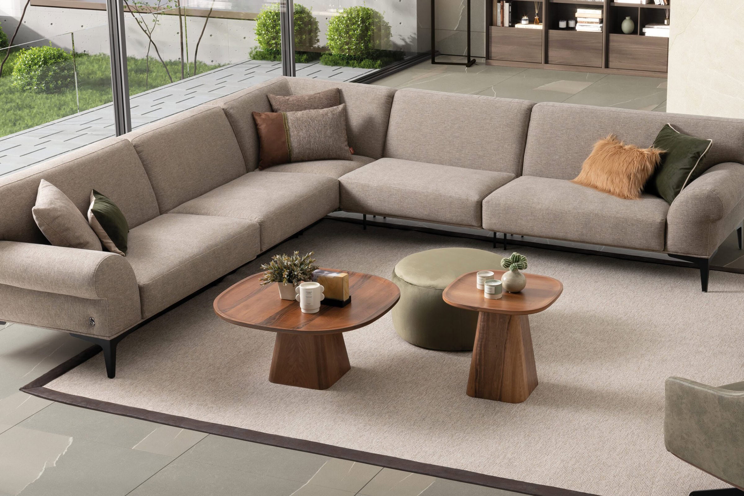 Холна маса «Chelsea Middle Walnut» с размер 80х38х80см