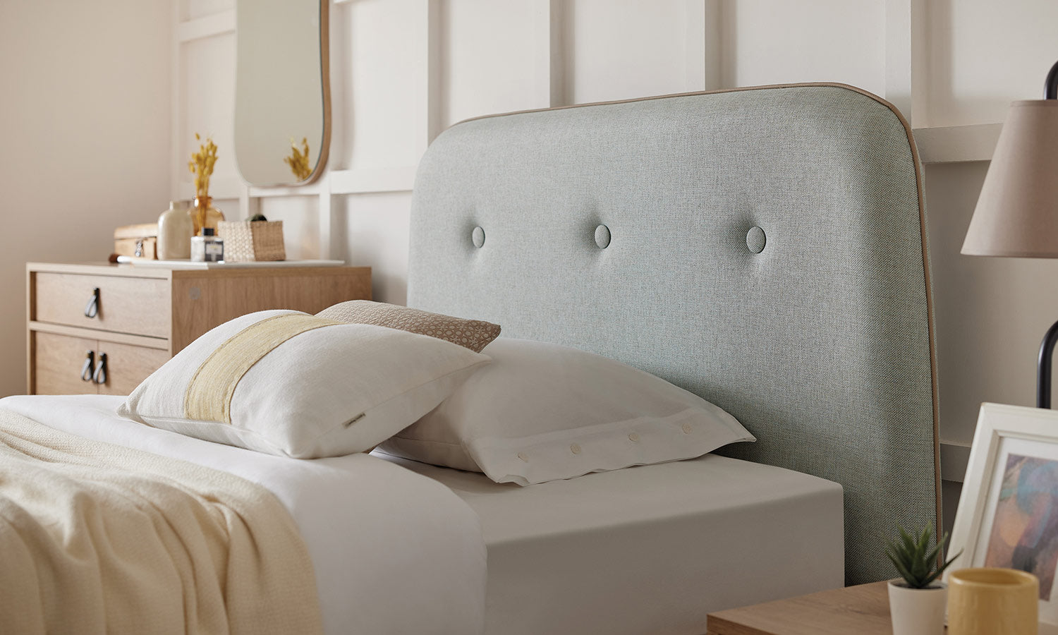 Легло «Helis Teen» с място за съхранение, повдигащ механизъм