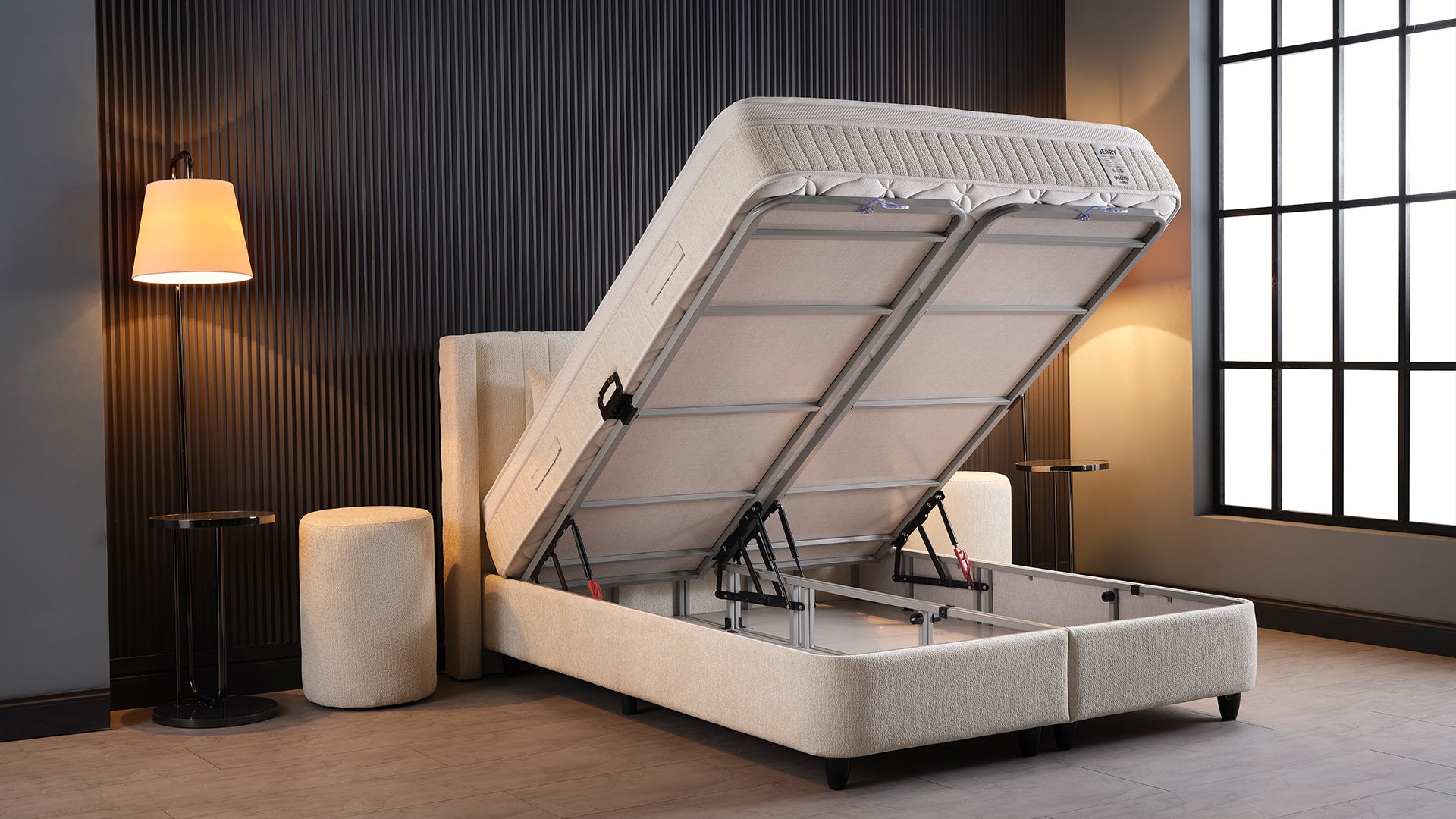 Тапицирано легло «Jerry» + Матрак и табла - с място за съхранение и система за безшумно затваряне