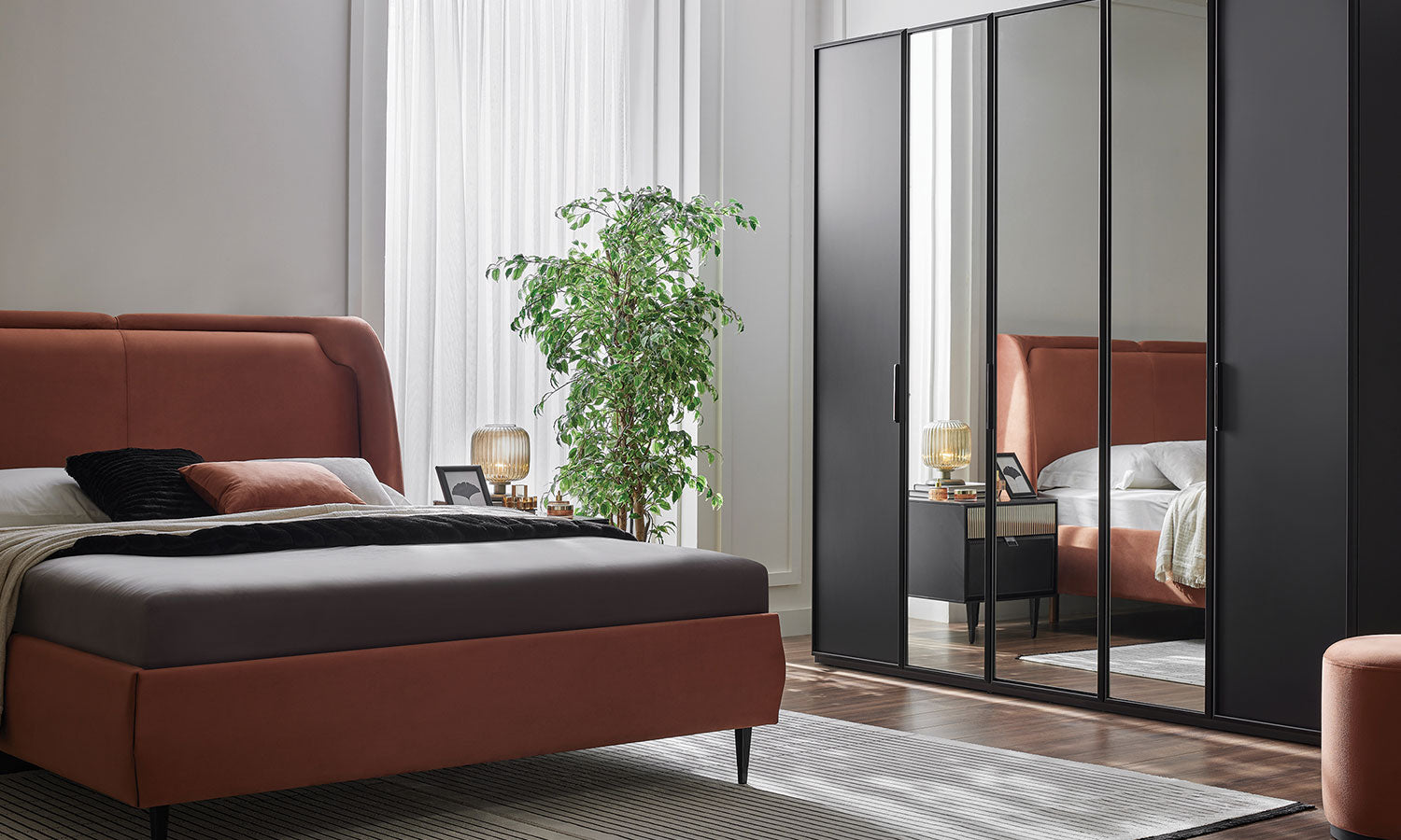 Петкрилен гардероб «Krista» стъклени врати, ширина 226см