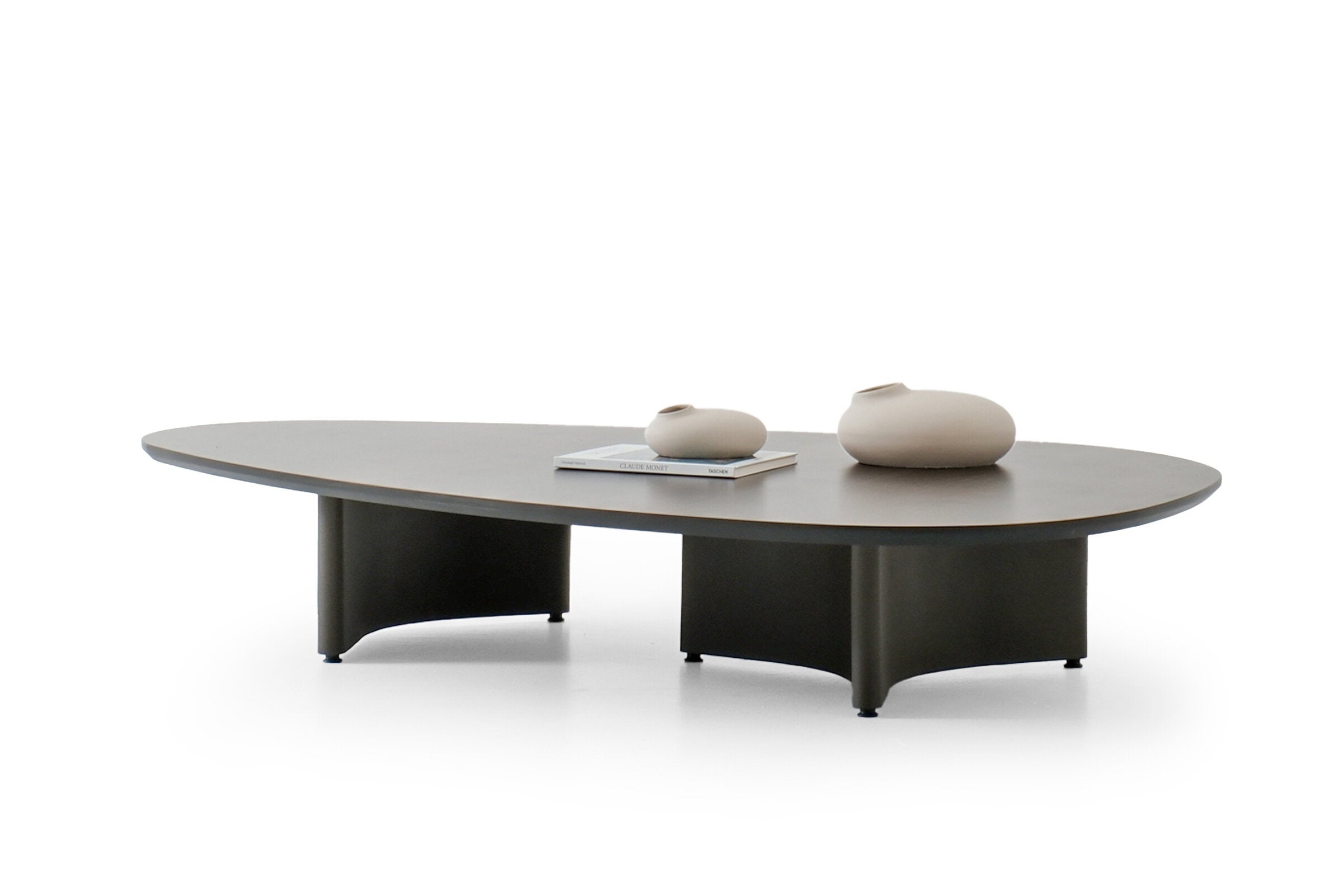 Холна маса «Lava Walnut» с естествен фурнир, размер 160х27х105см