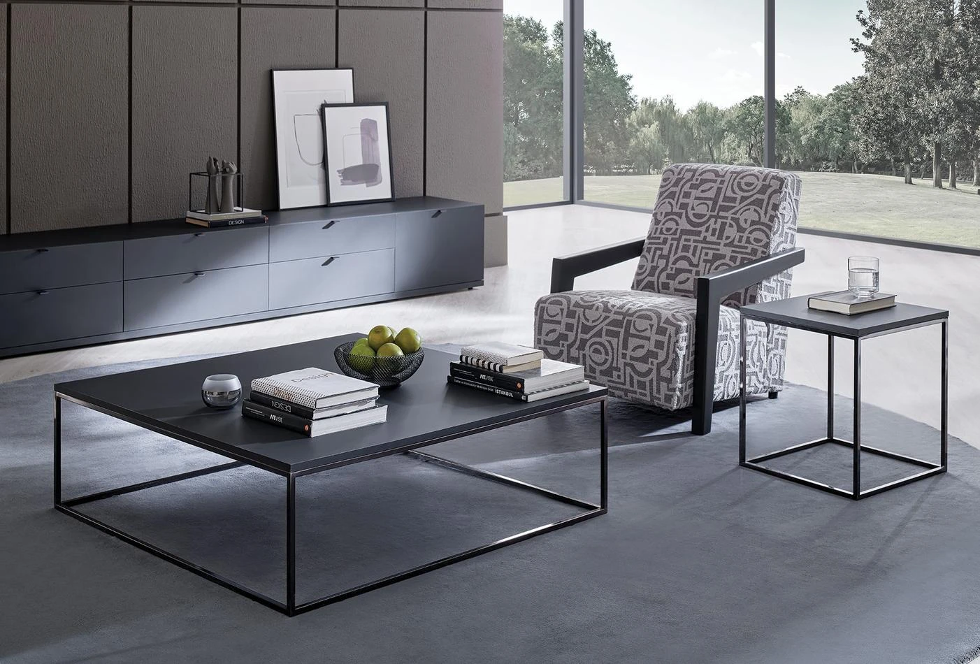 Холна маса «Legato Black» с размер 110х35х110см