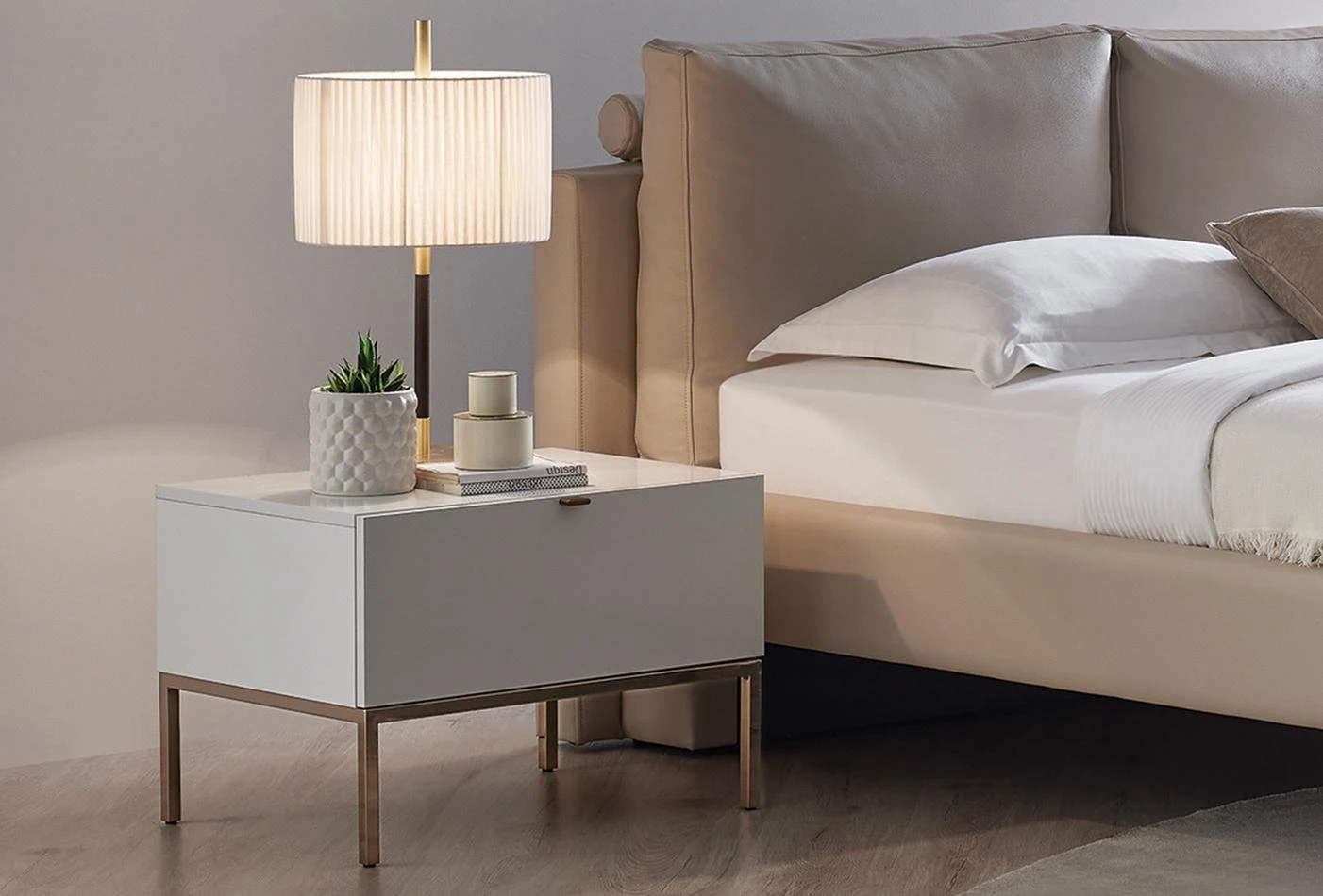 Нощно шкафче «Legato White» + чекмедже, размер 65х46х48см