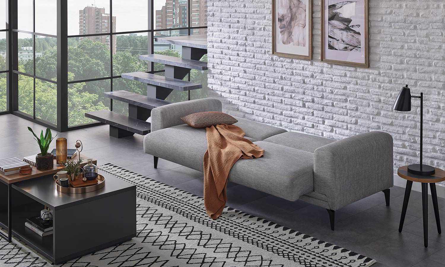 Tриместен разтегателен диван «Lodi» + 4 декоративни възглавници, ширина 235см