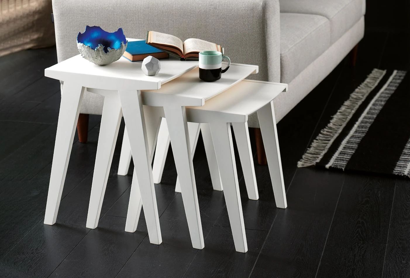 Помощни маси «Lora» - комплект от три броя