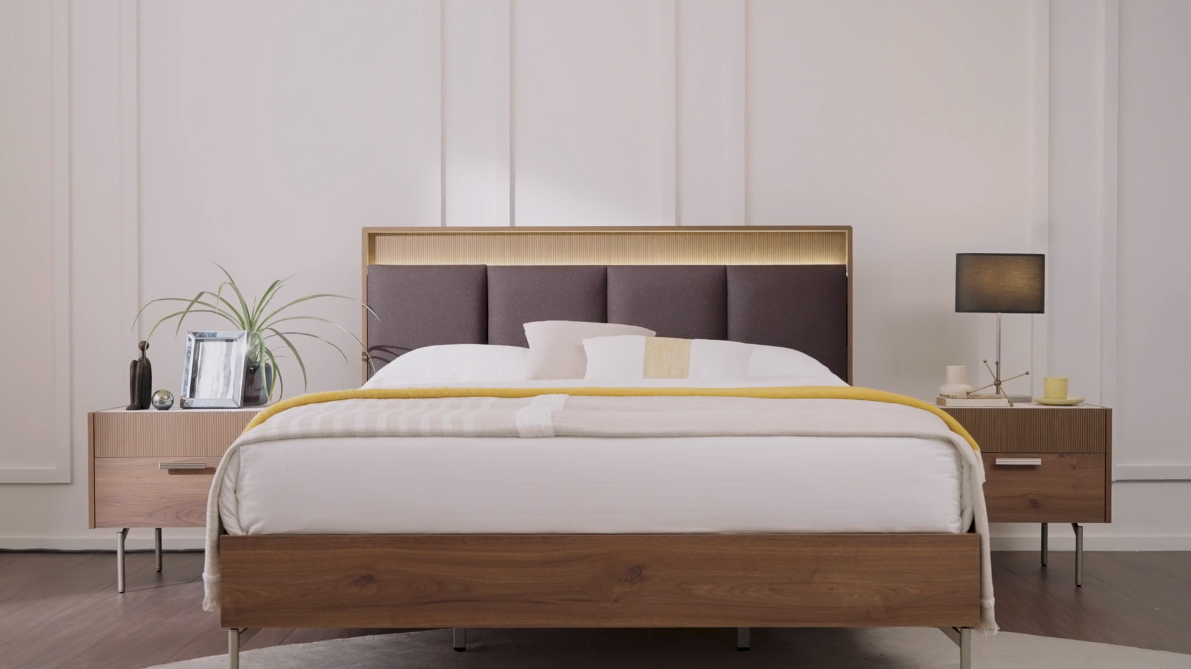 Легло «Pavia» + табла с осветление