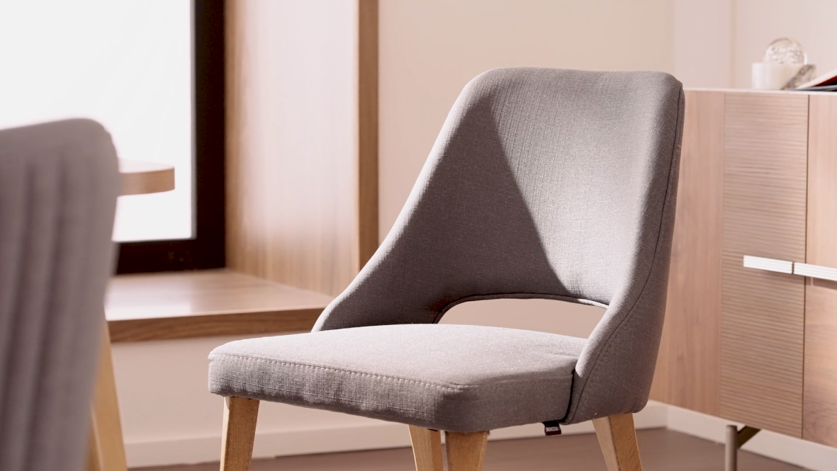 Трапезен стол «Pavia» с тапицерия