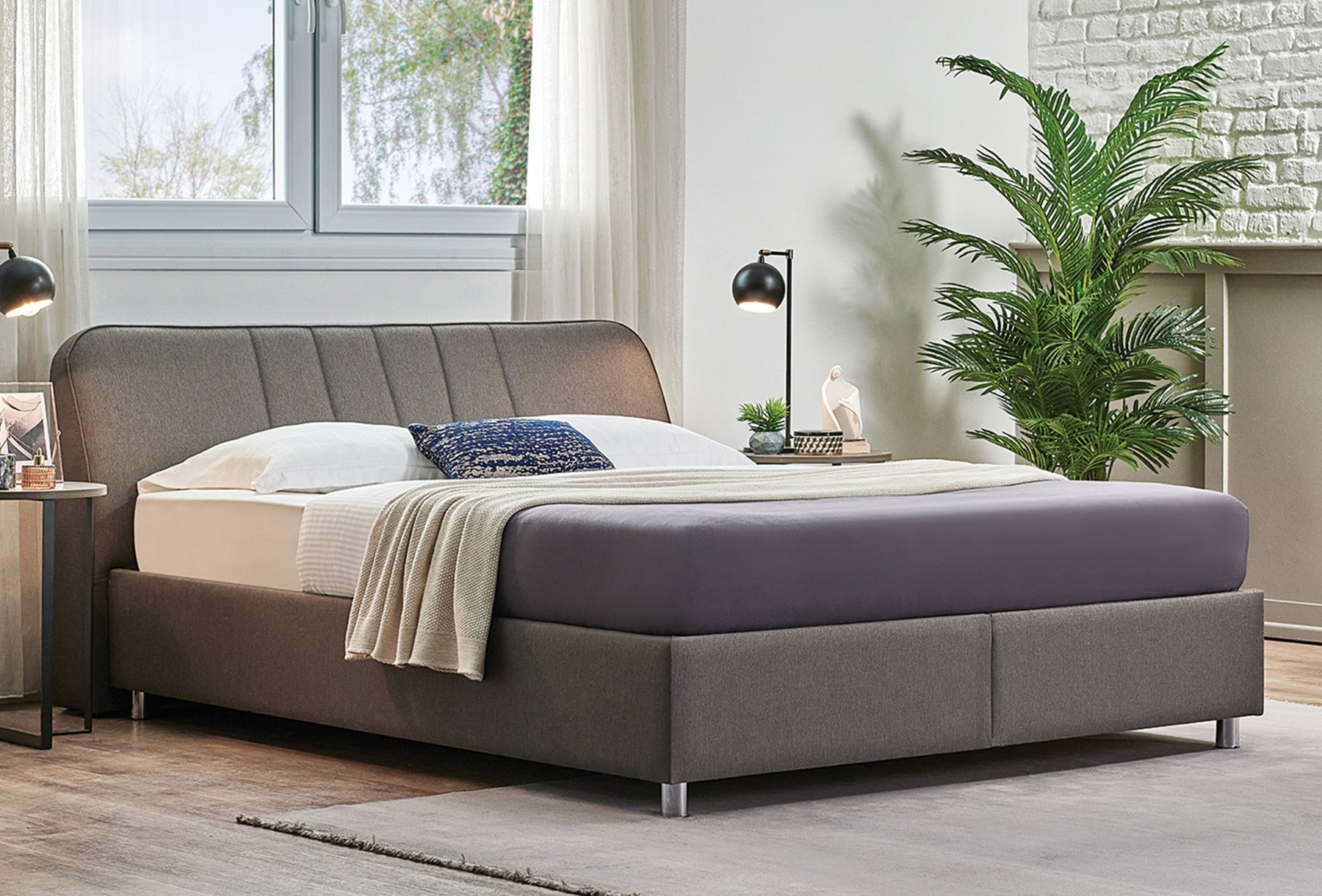 Тапицирана табла за легло «Petit»