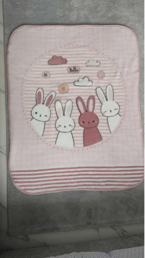 Бебешко одеяло Hello Rabbit