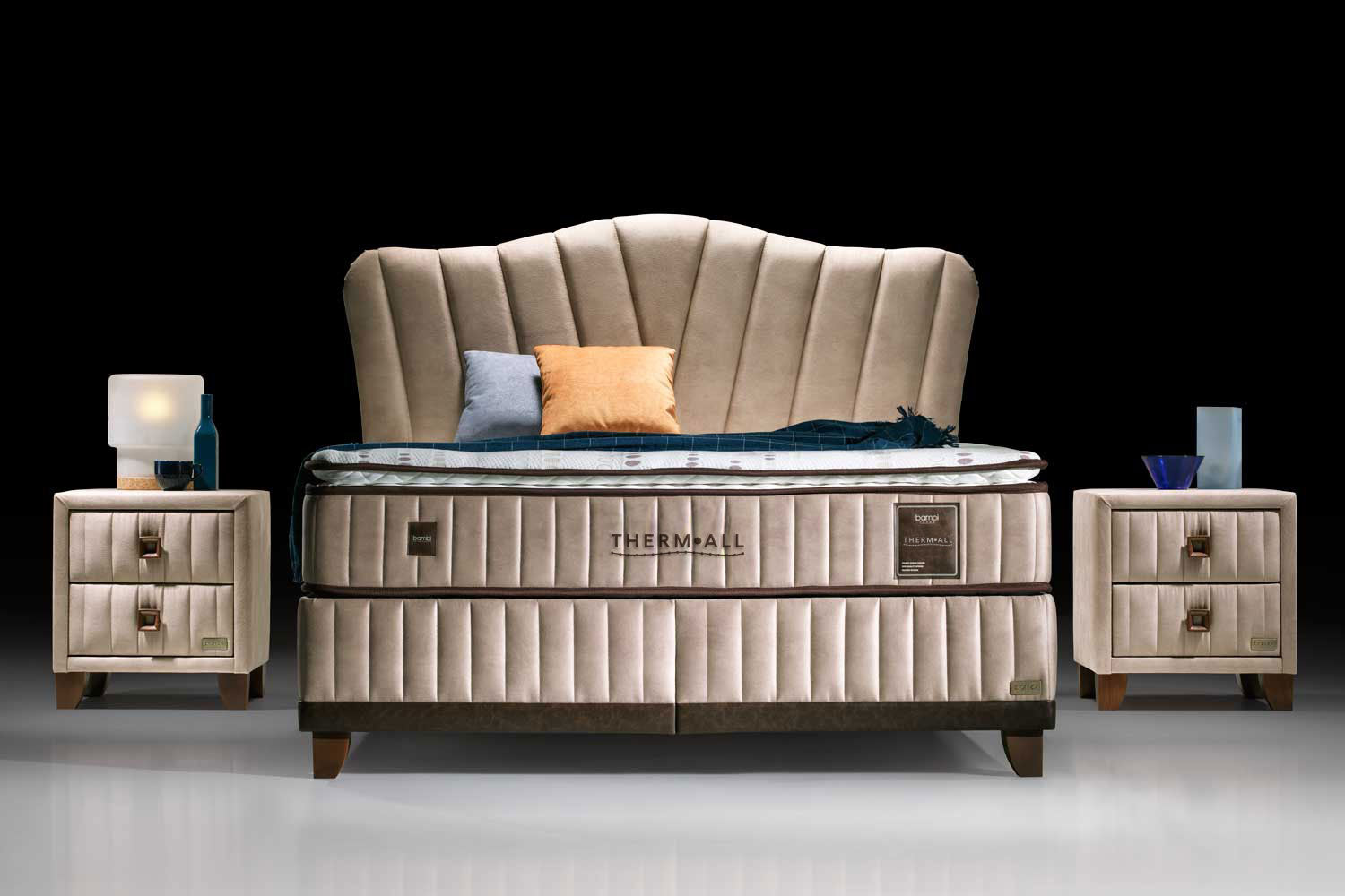 Тапицирано нощно шкафче «Therm-all Glass» + две чекмеджета, стъклен плот, размер 52х59х43см