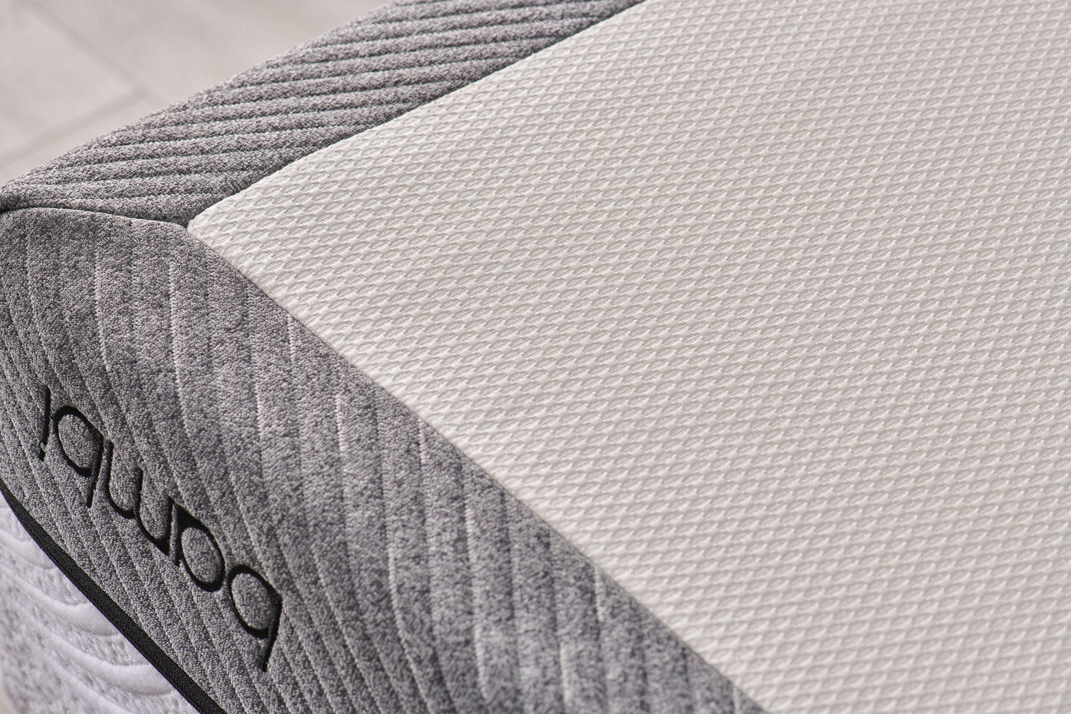 Матрак «Visco Fresh Exclusive» + свалящ се калъф, без пружини, 25 см